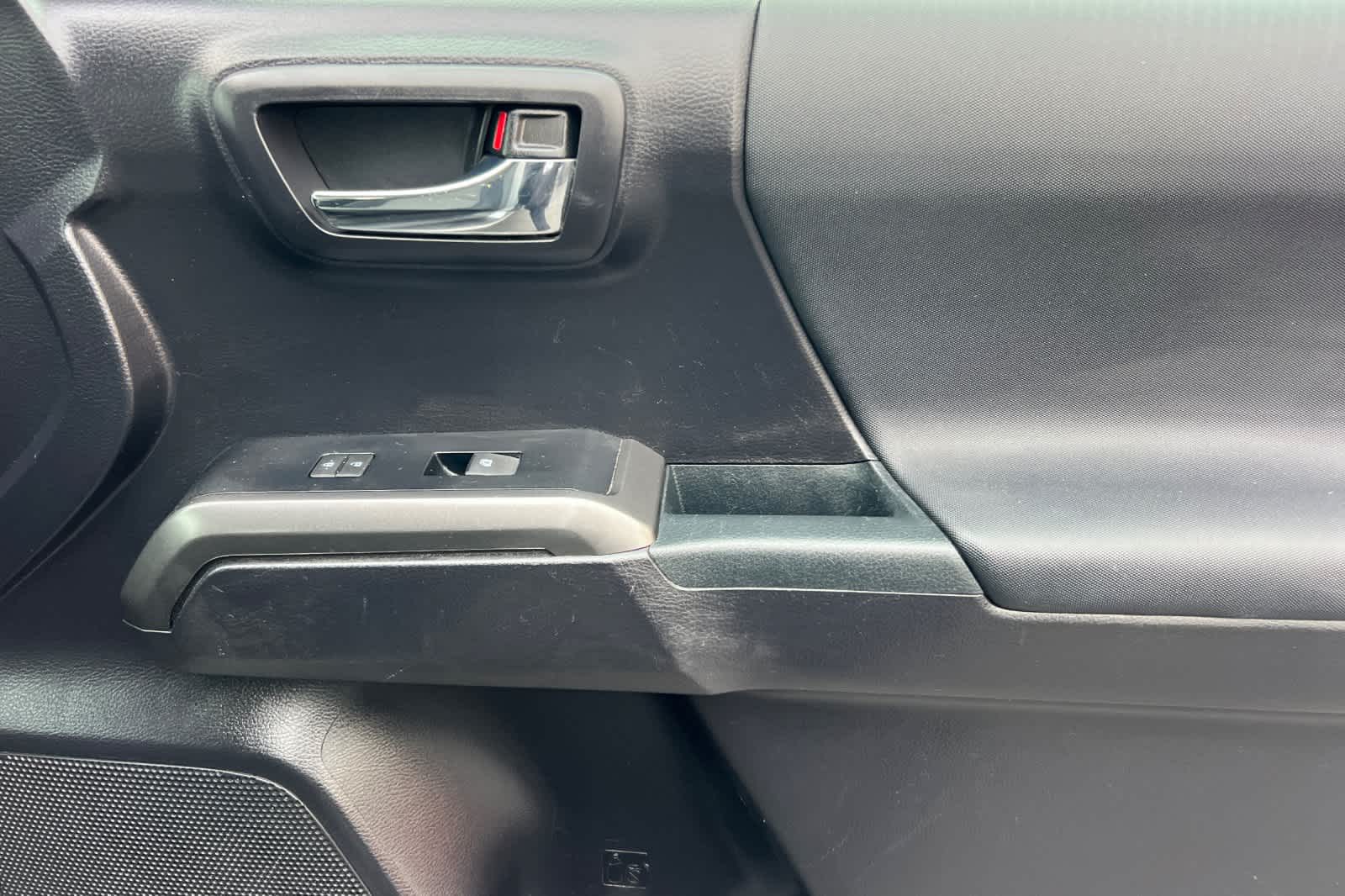 Thumbnail: 2021 Toyota Tacoma - 17