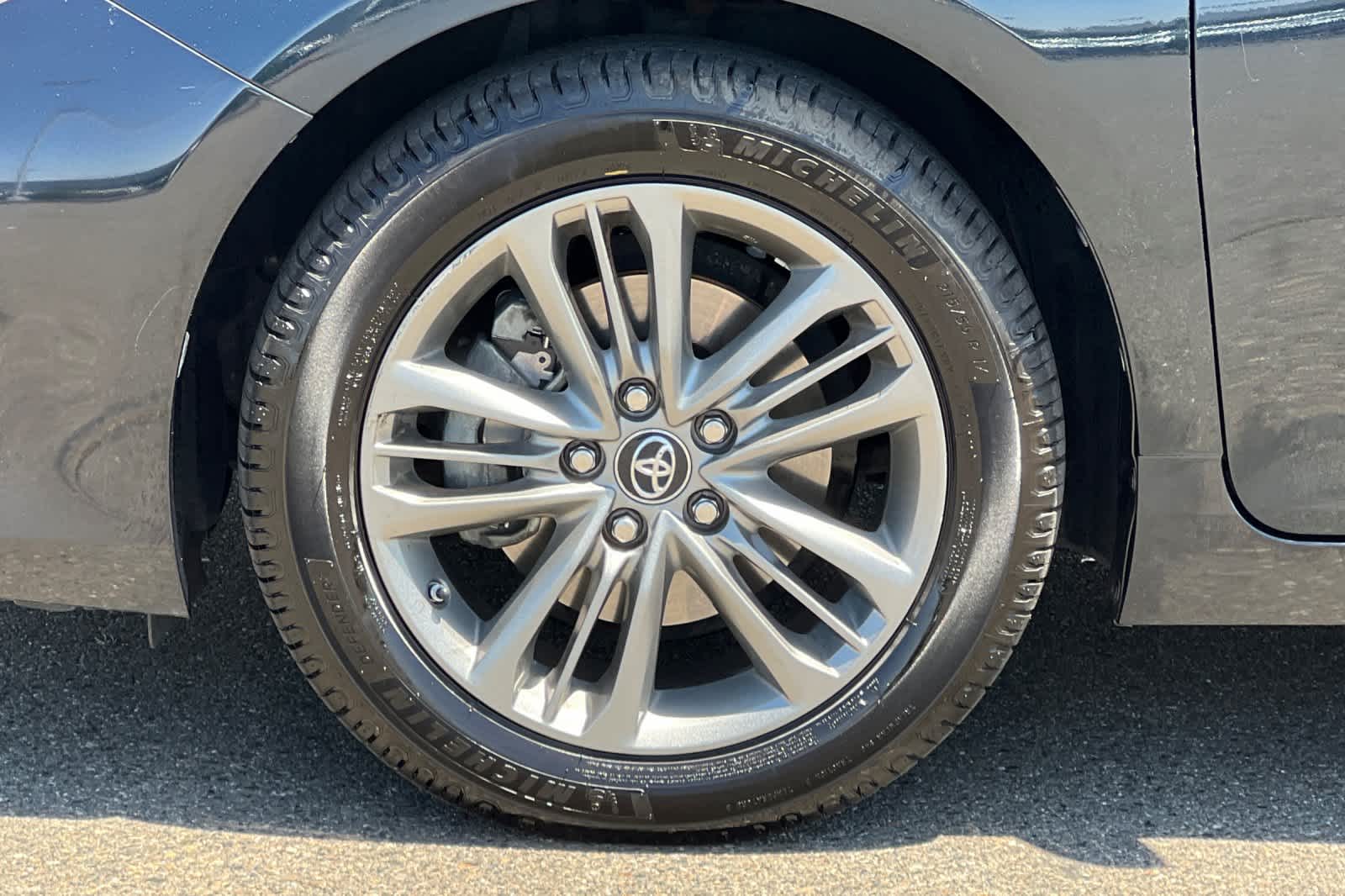Thumbnail: 2017 Toyota Camry - 28