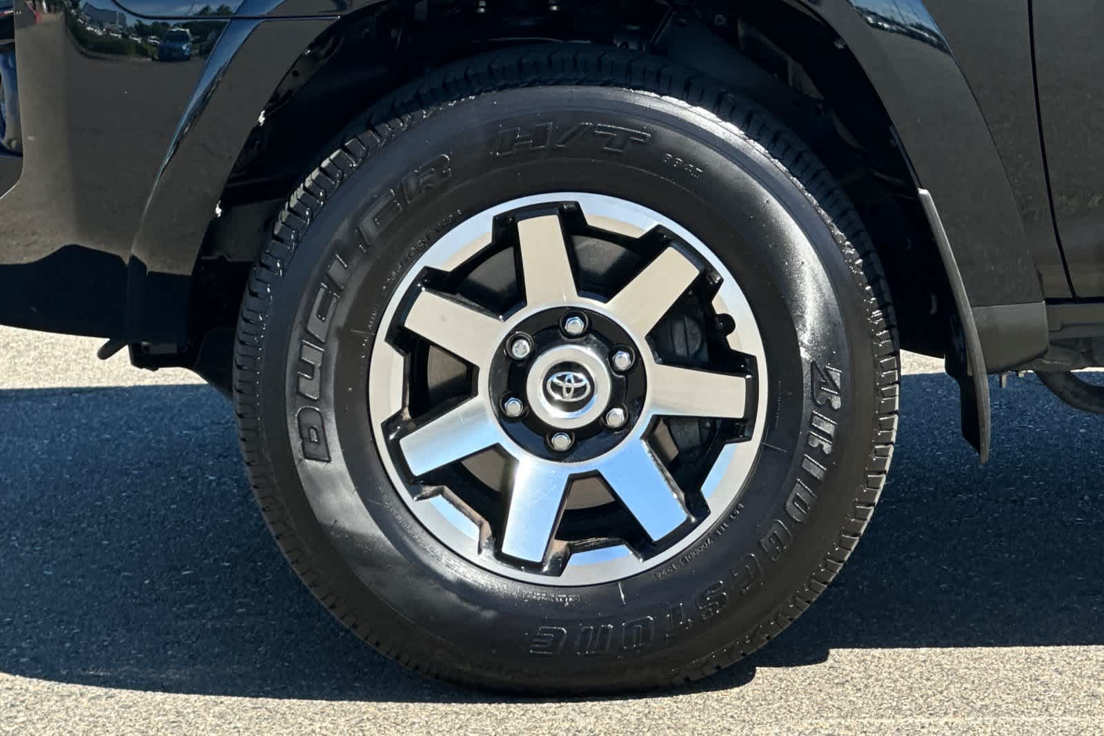 Thumbnail: 2024 Toyota 4Runner - 32