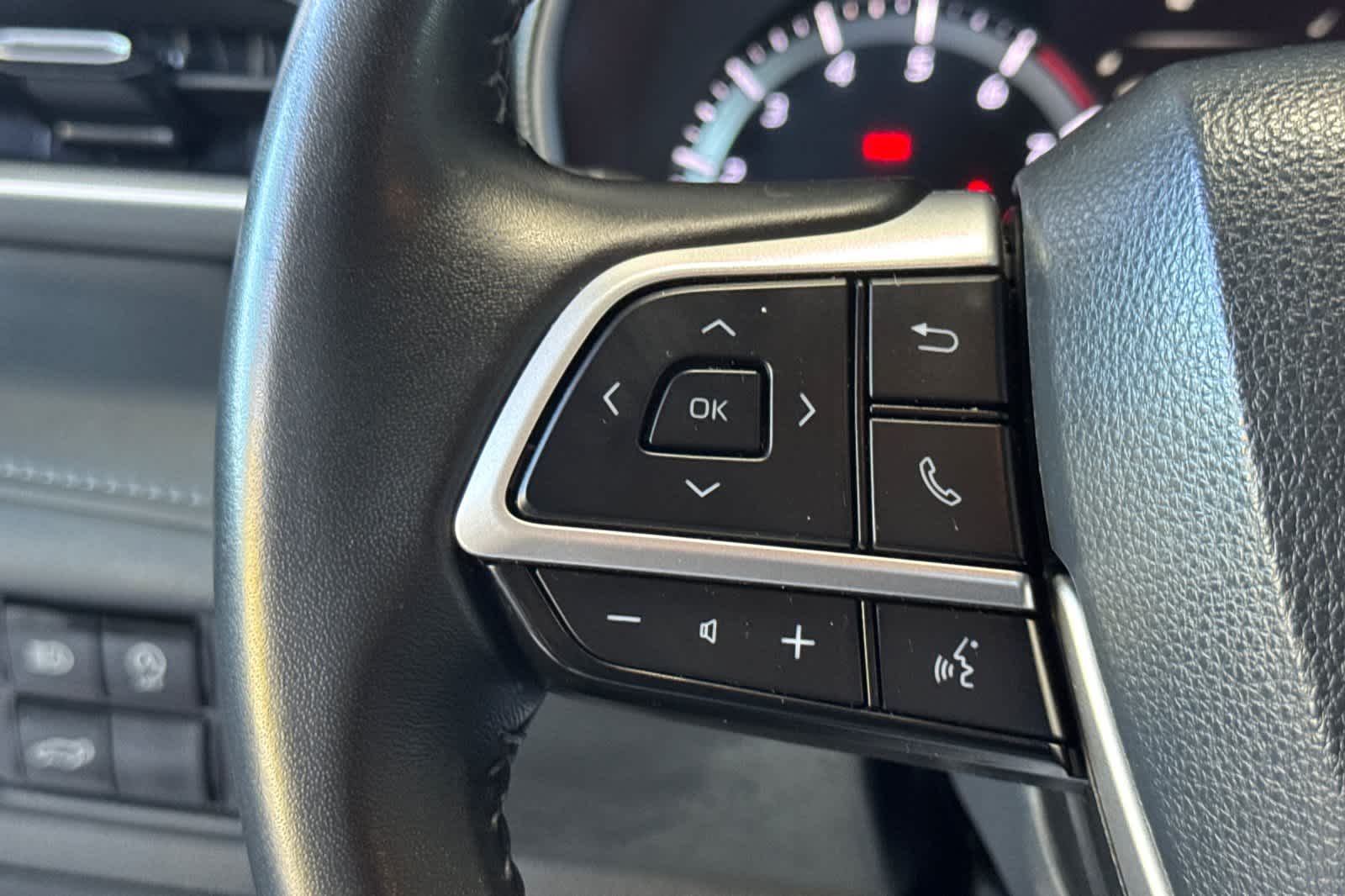 Thumbnail: 2024 Toyota Highlander - 28