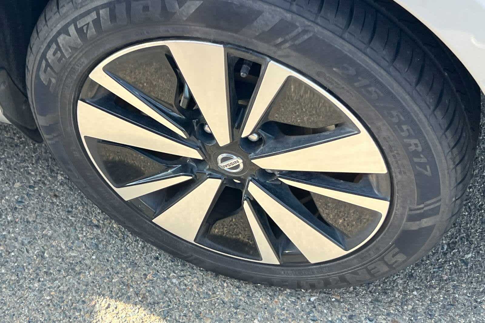 Thumbnail: 2022 Nissan Altima - 17