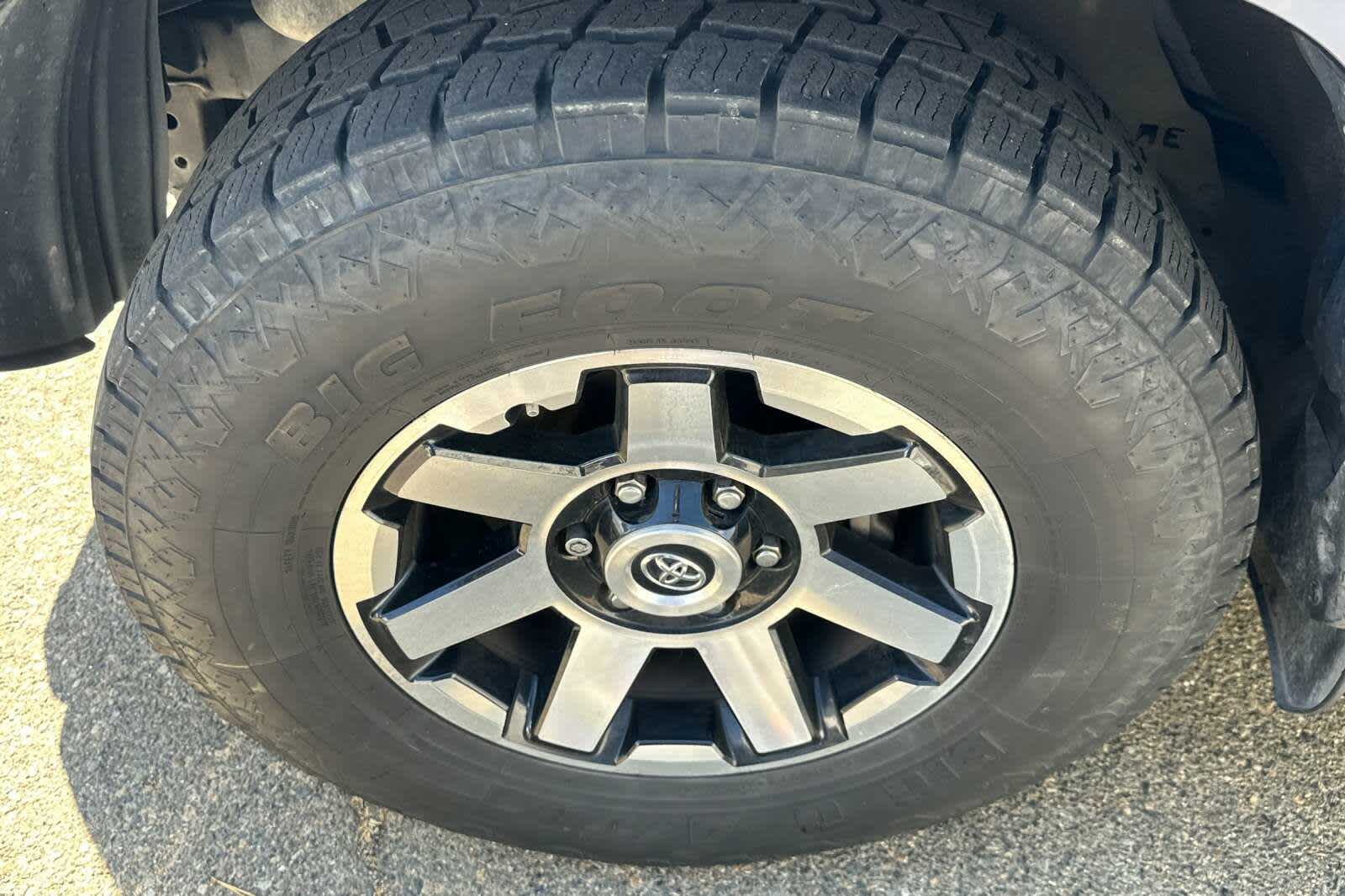Thumbnail: 2018 Toyota 4Runner - 22