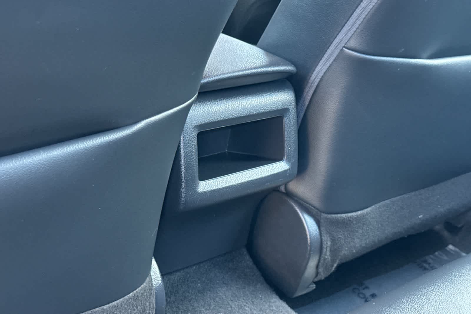 Thumbnail: 2022 Toyota Camry - 14