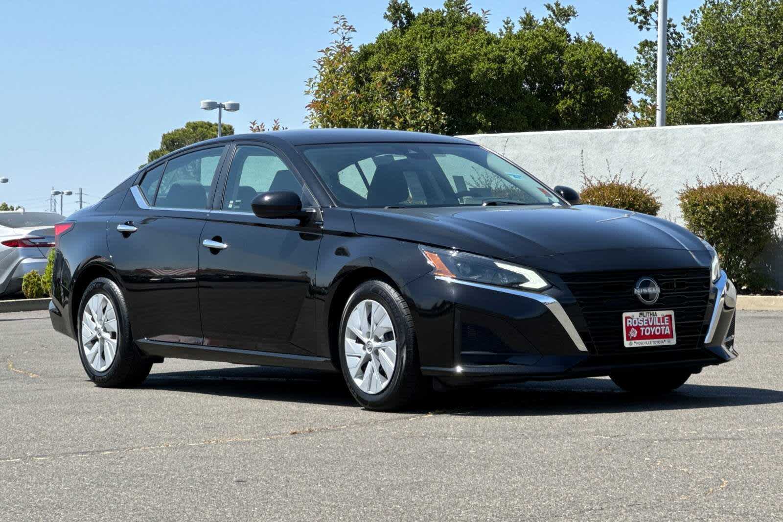 Thumbnail: 2023 Nissan Altima - 5