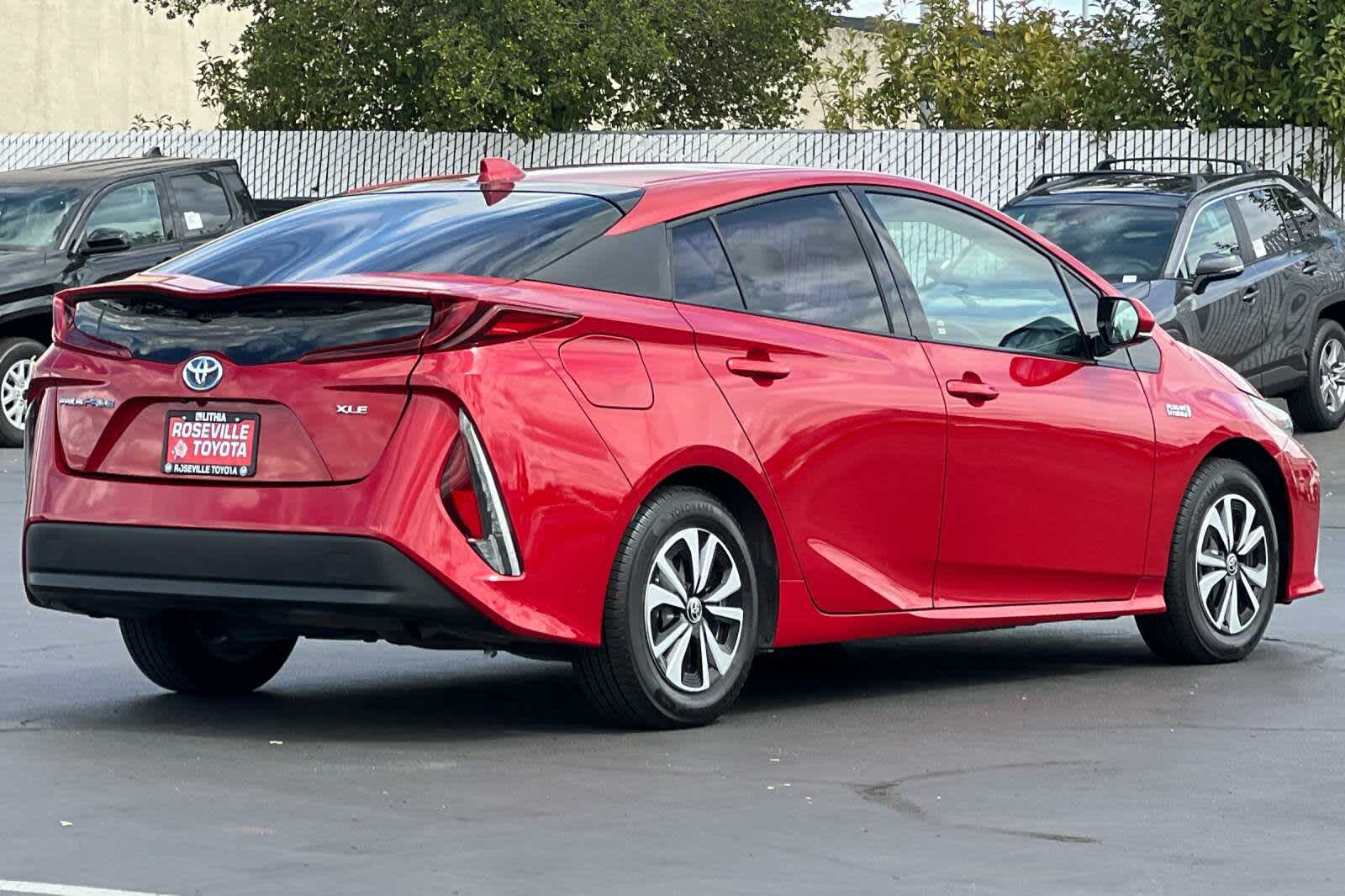 Thumbnail: 2020 Toyota Prius Prime - 2