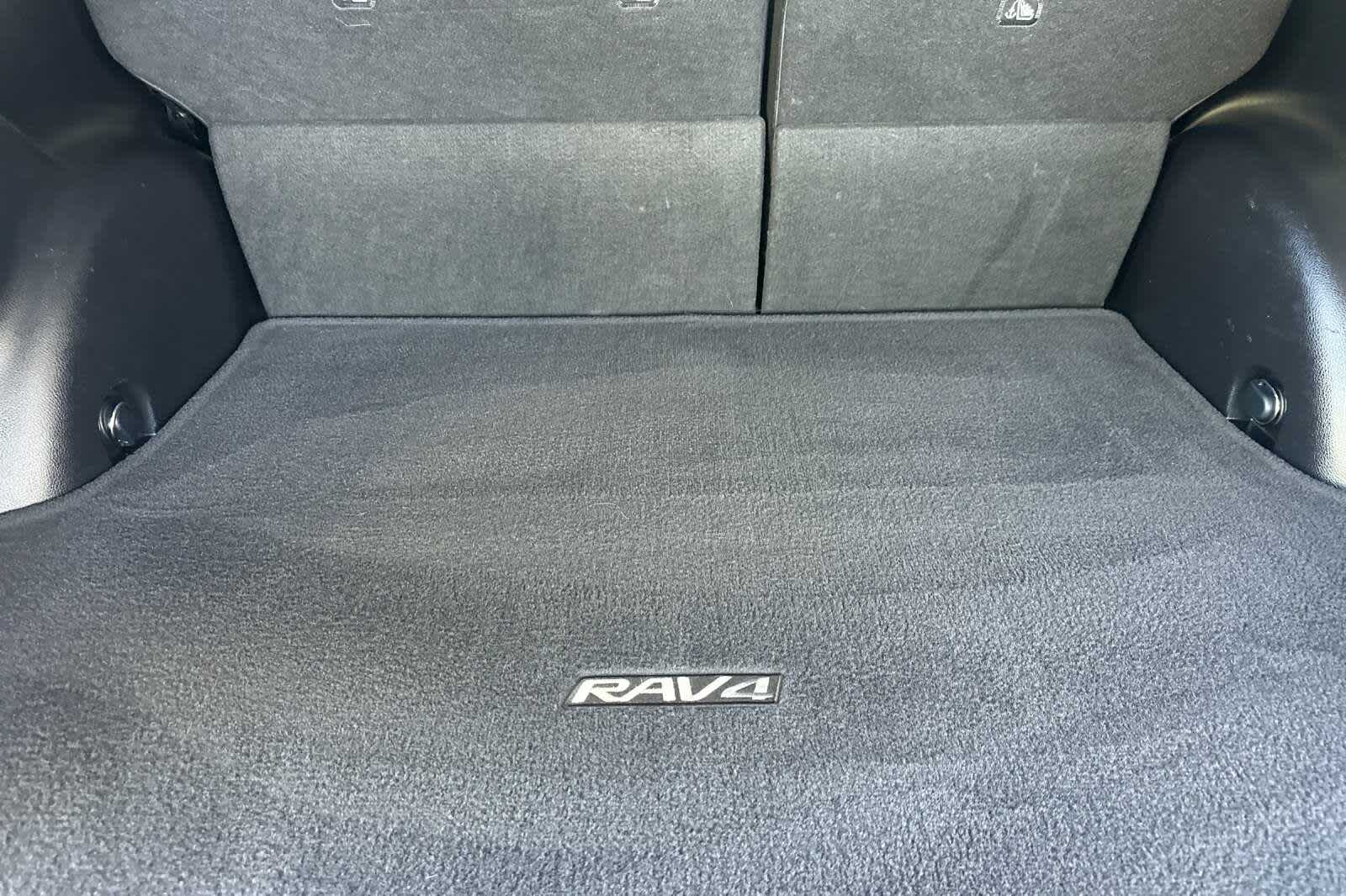 Thumbnail: 2017 Toyota RAV4 - 16