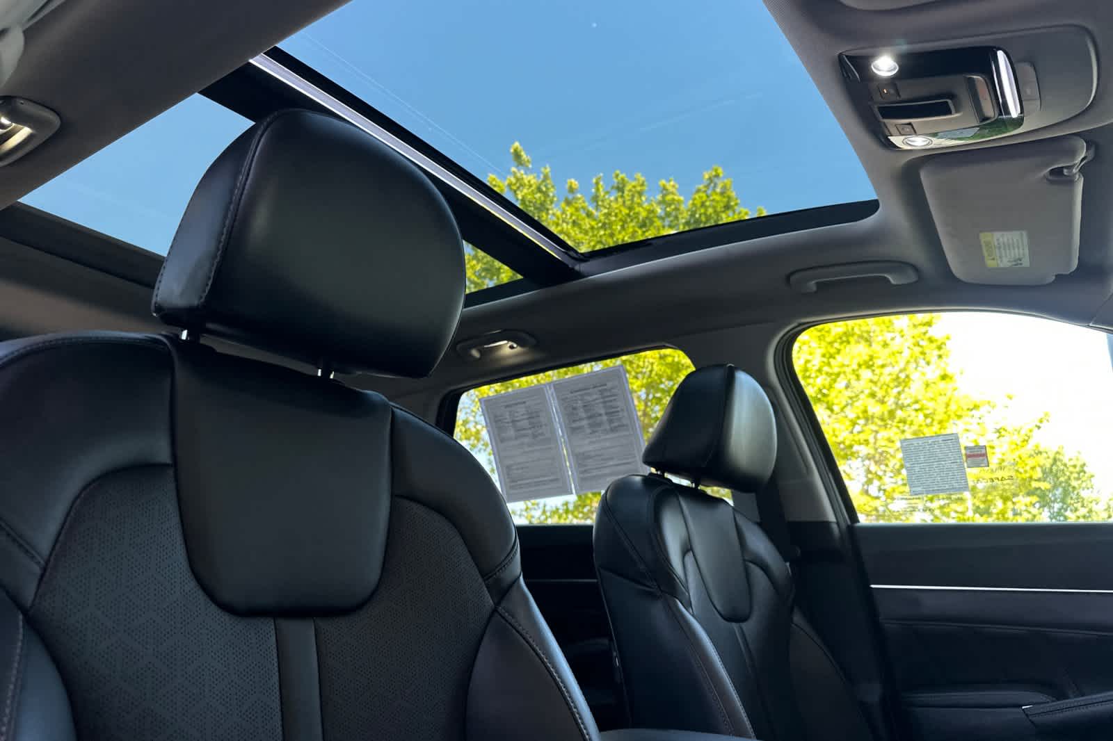 Thumbnail: 2021 Kia Sorento - 19