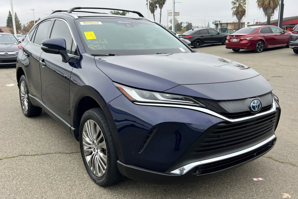 Used 2022 Toyota Venza XLE SUV