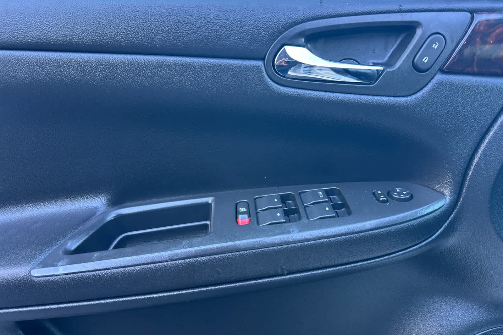 Thumbnail: 2013 Chevrolet Impala - 12