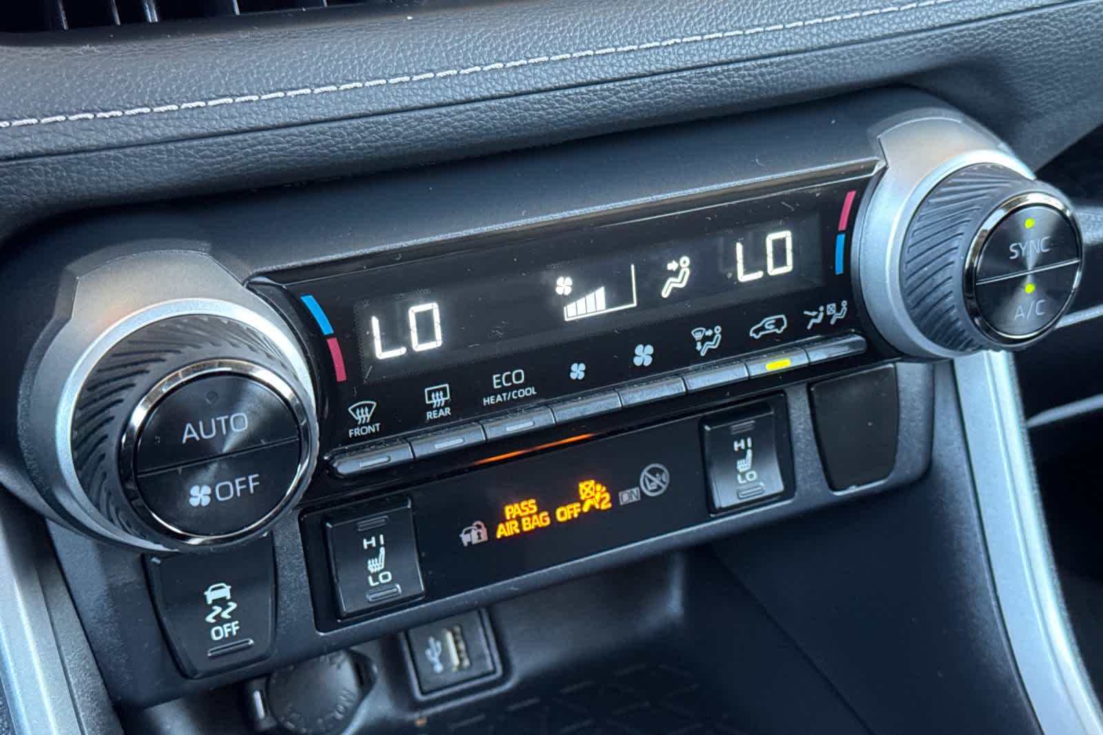 Thumbnail: 2024 Toyota RAV4 - 22