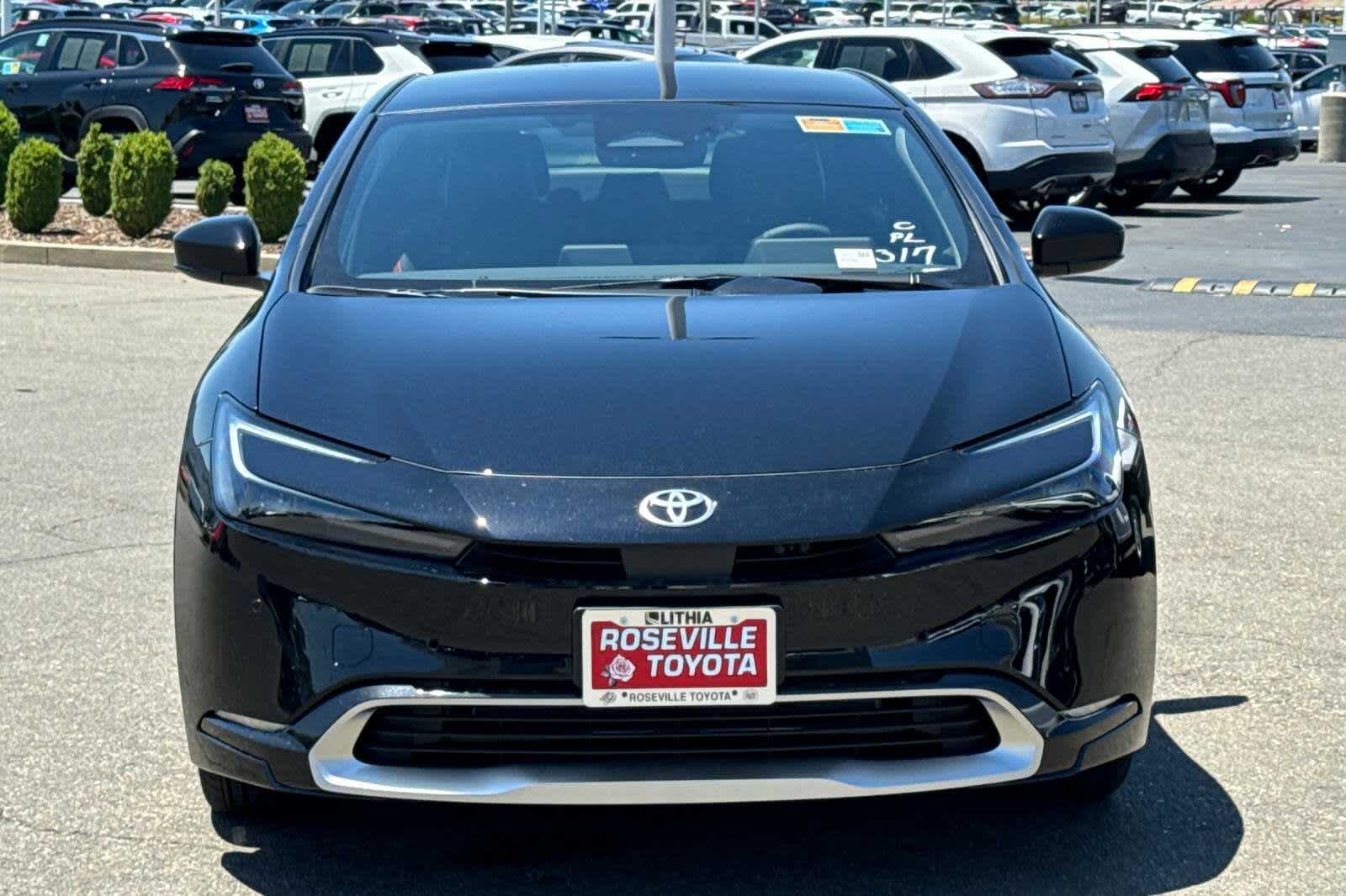 Thumbnail: 2025 Toyota Prius - 10