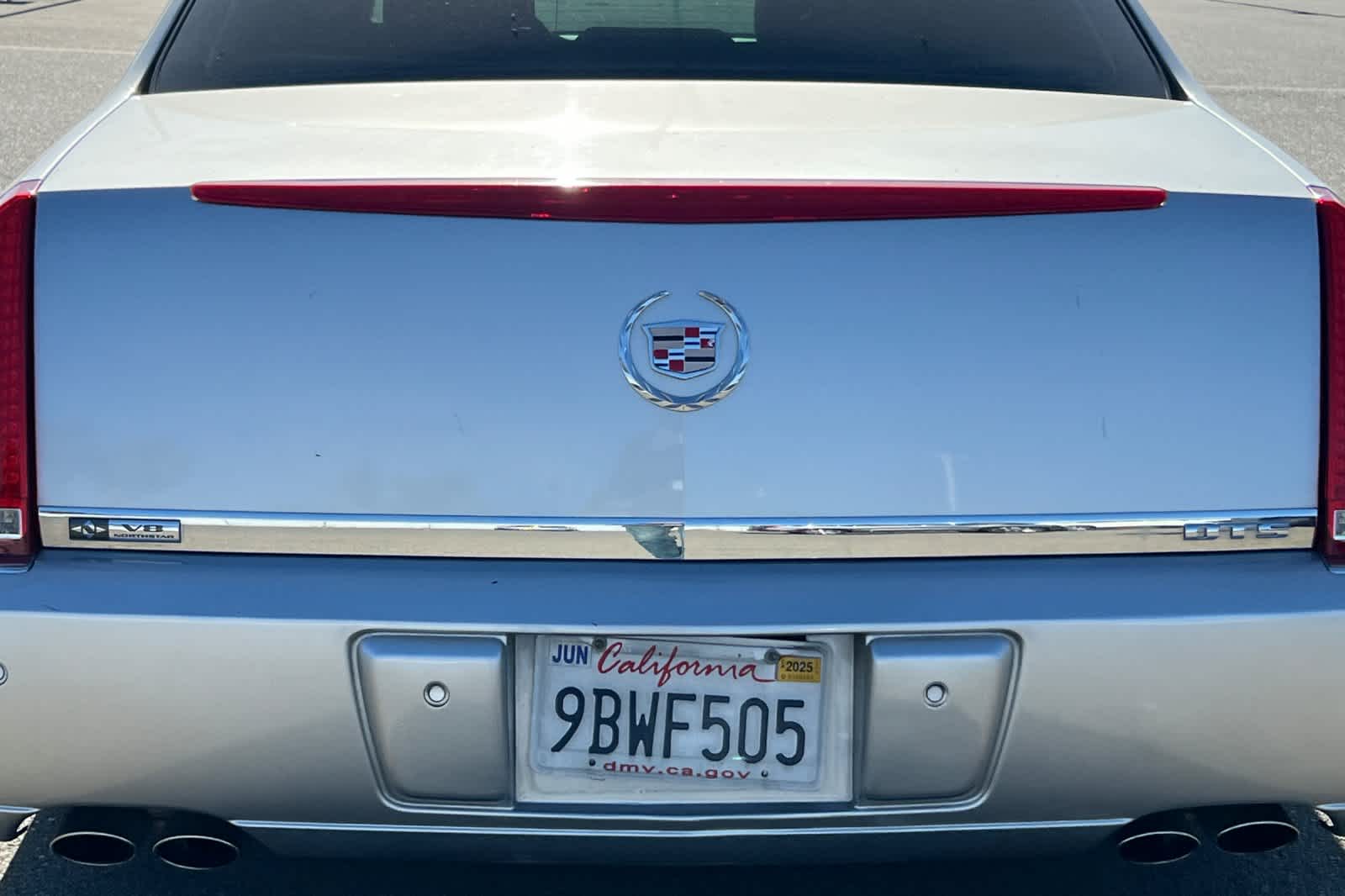 2009 Cadillac DTS  16