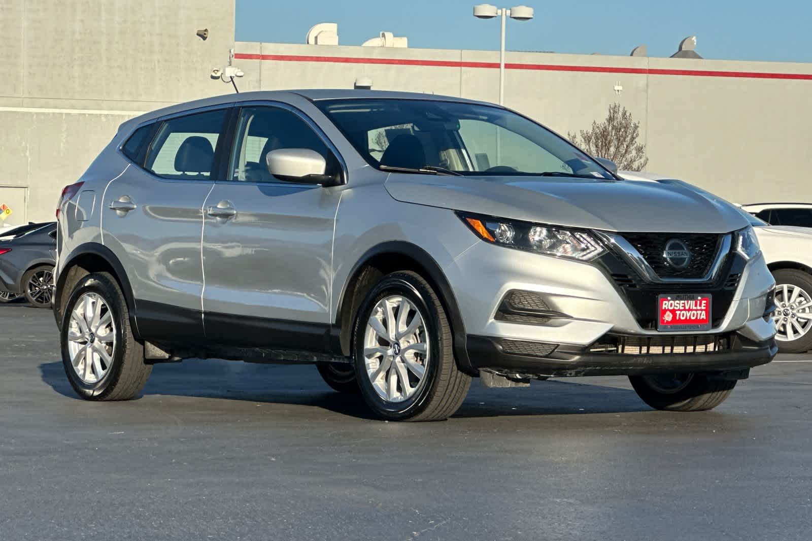 Thumbnail: 2021 Nissan Rogue Sport - 5