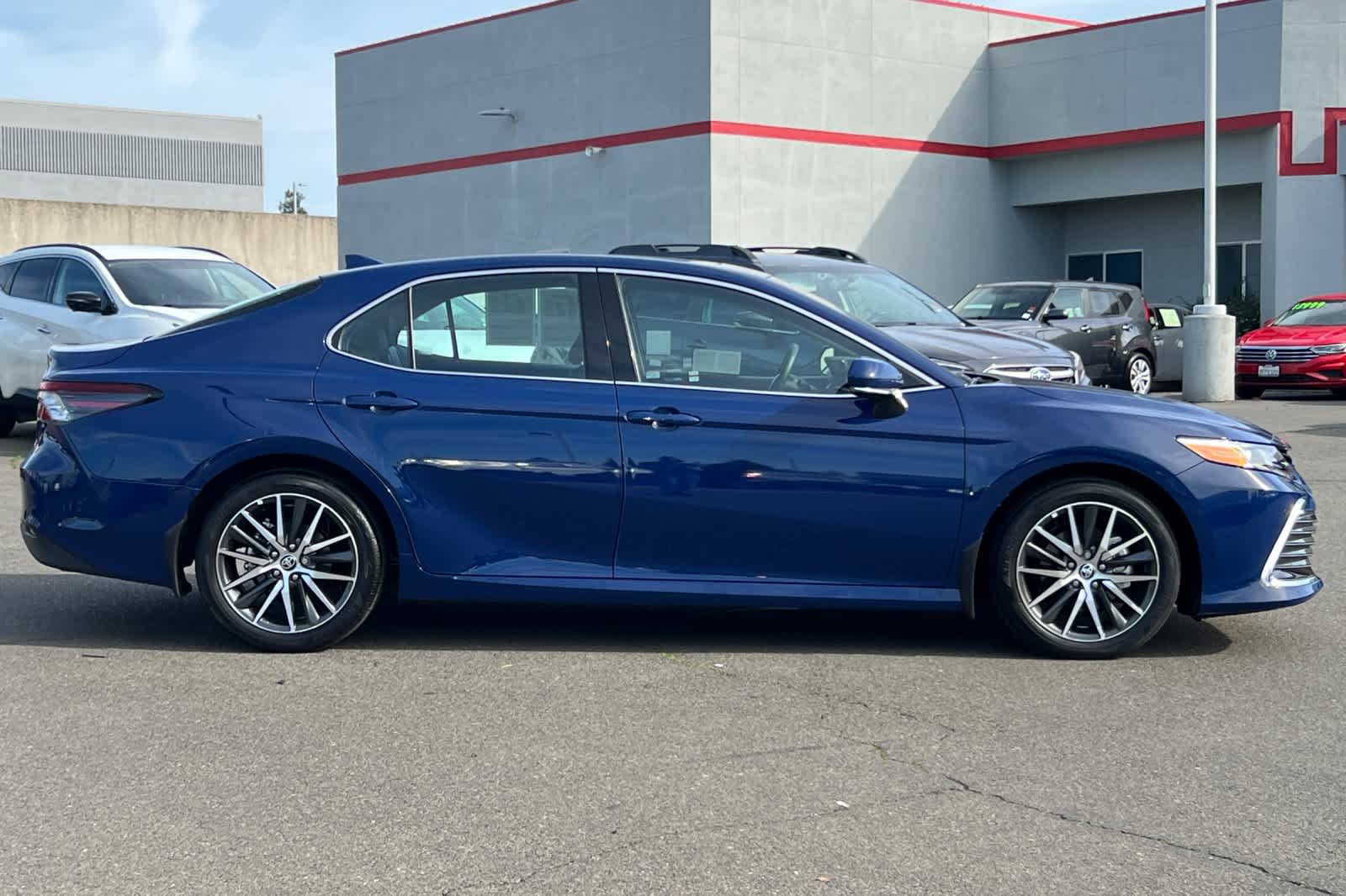 Thumbnail: 2024 Toyota Camry - 6