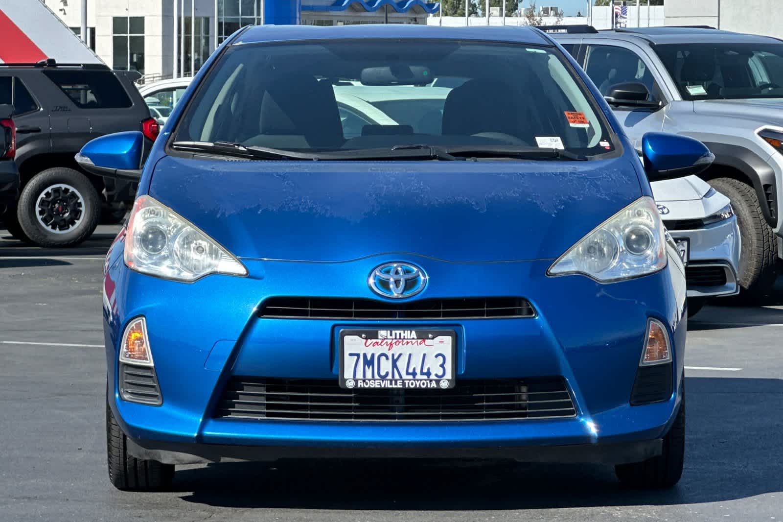 Thumbnail: 2012 Toyota Prius c - 10