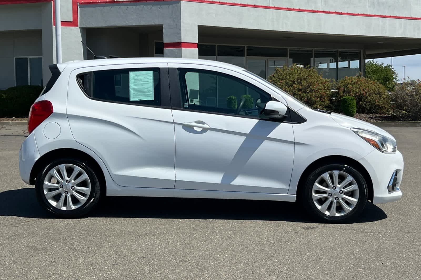 Thumbnail: 2017 Chevrolet Spark - 6