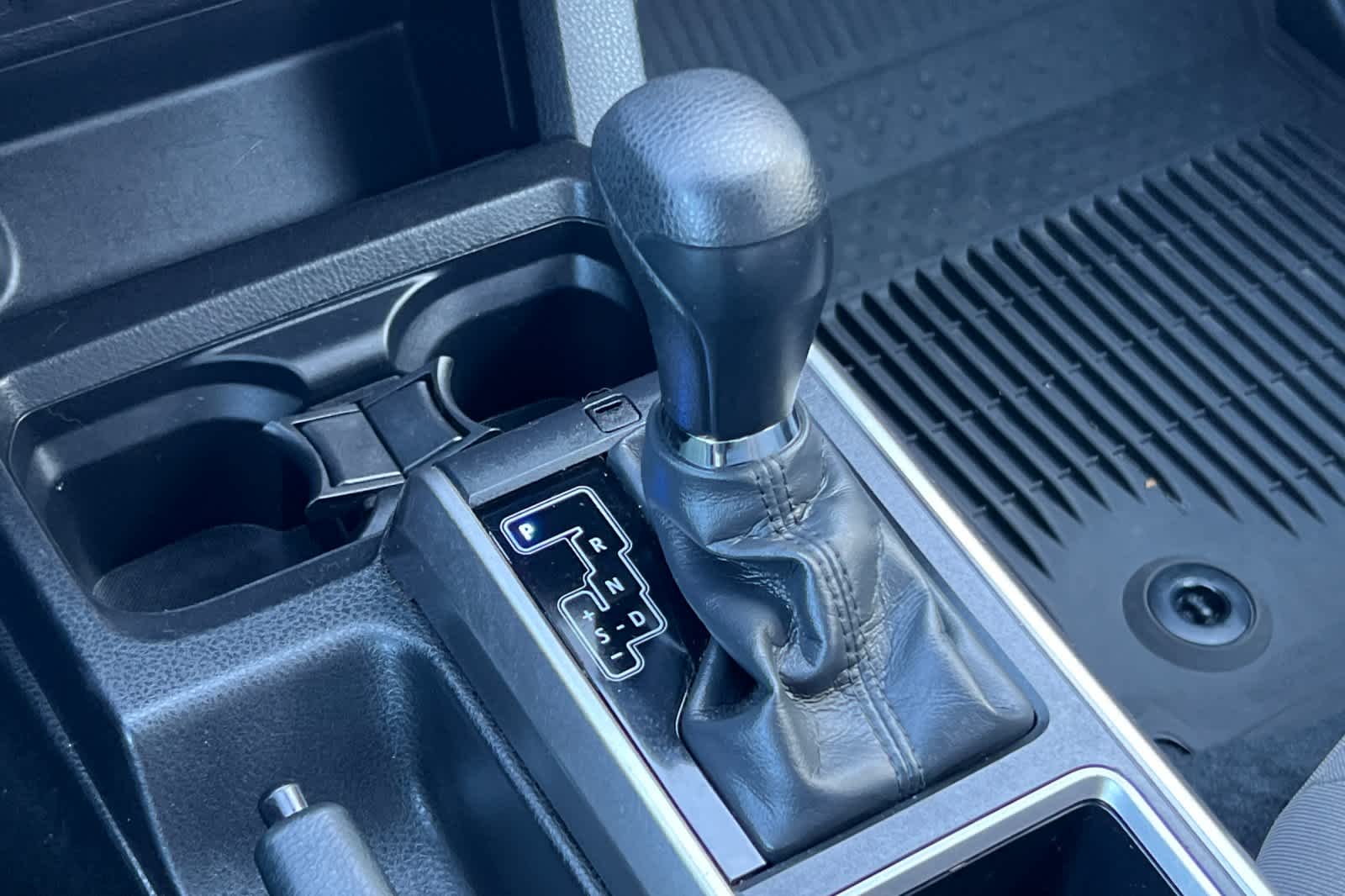 Thumbnail: 2023 Toyota Tacoma - 21