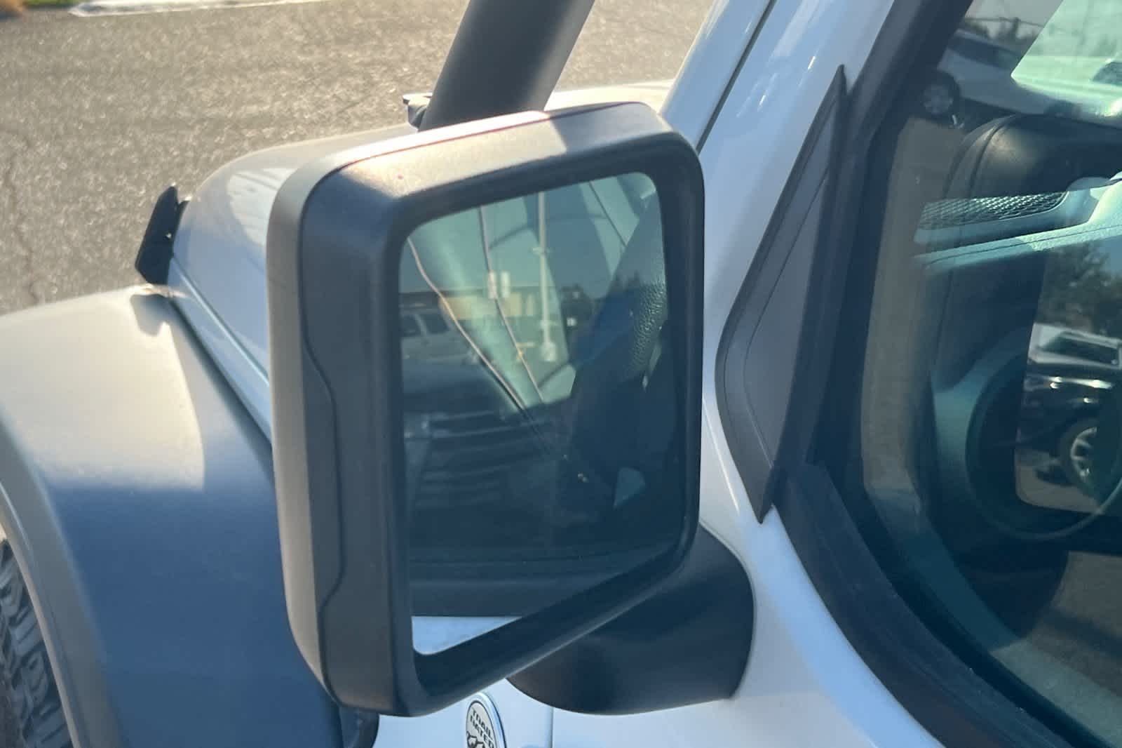Thumbnail: 2018 Jeep Wrangler - 19
