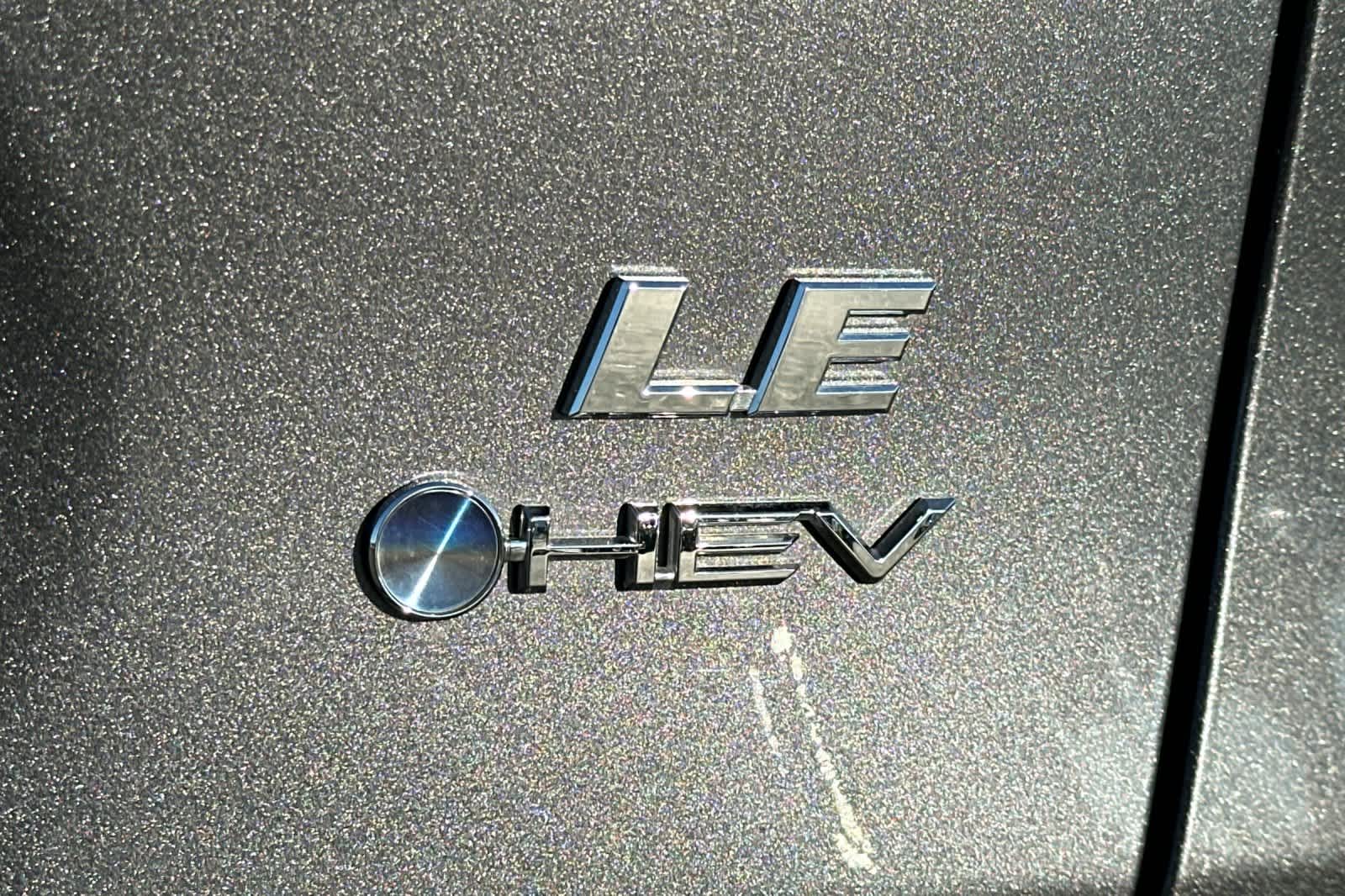 Thumbnail: 2025 Toyota RAV4 - 31