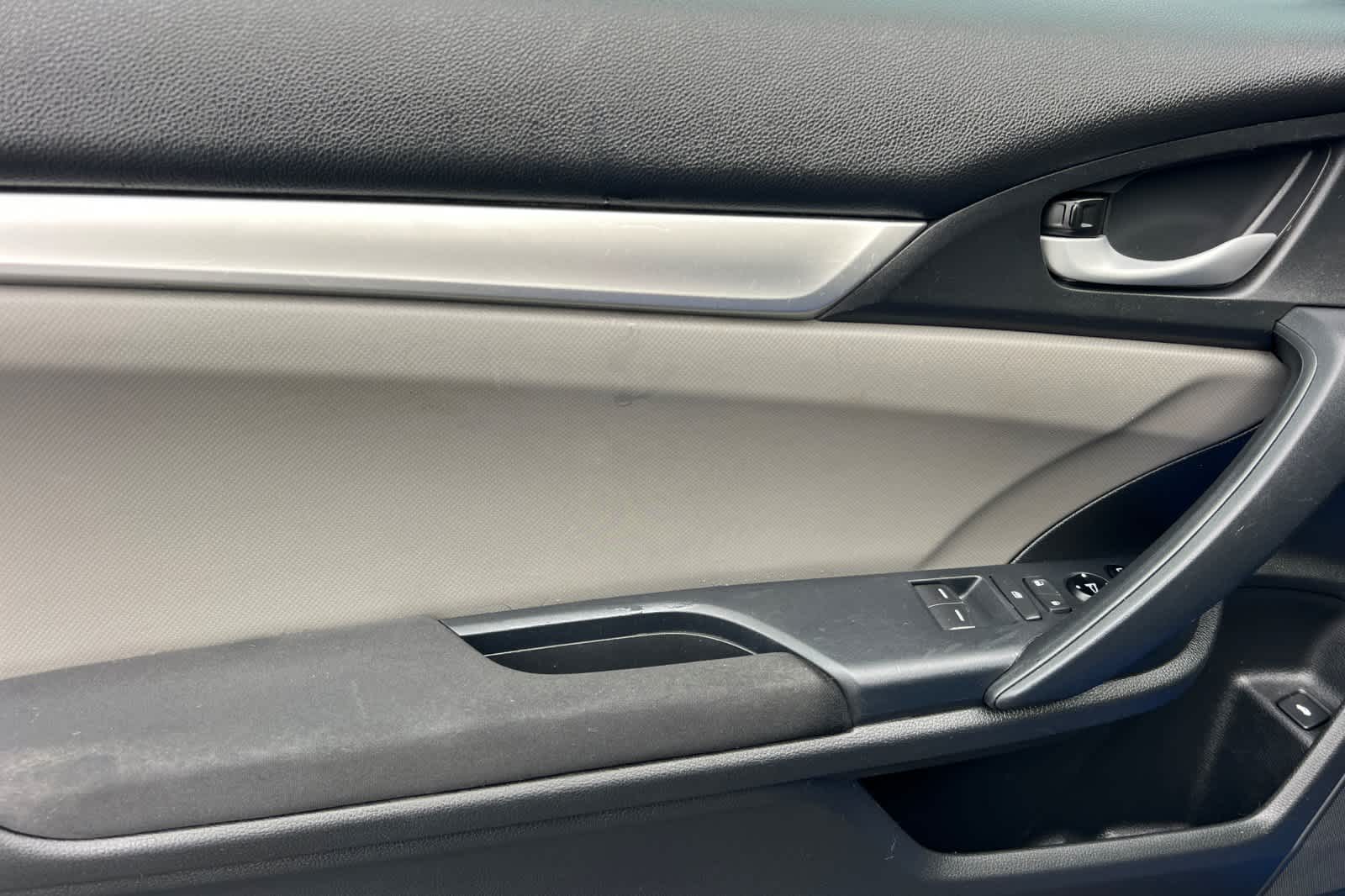 Thumbnail: 2017 Honda Civic - 12