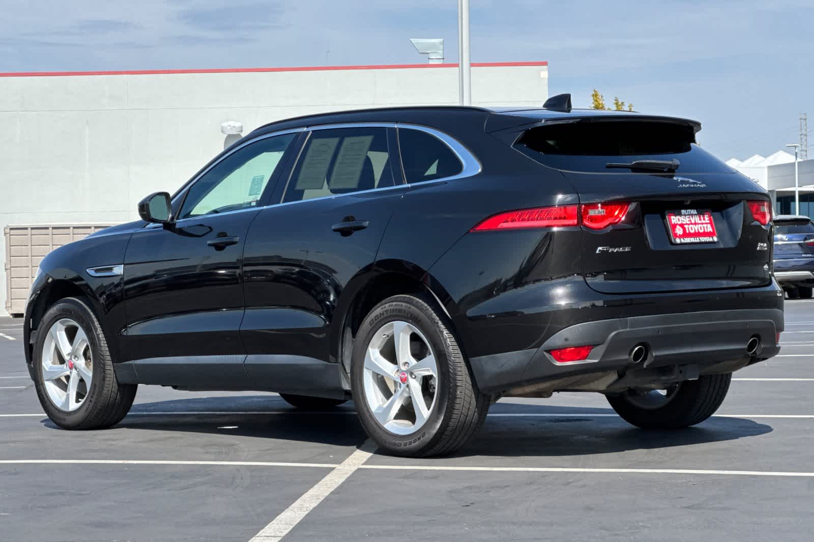 Thumbnail: 2019 Jaguar F-Pace - 7