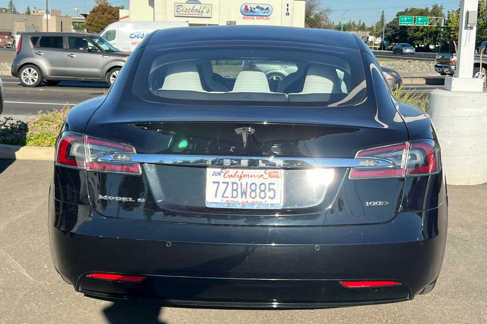 Thumbnail: 2017 Tesla Model S - 5