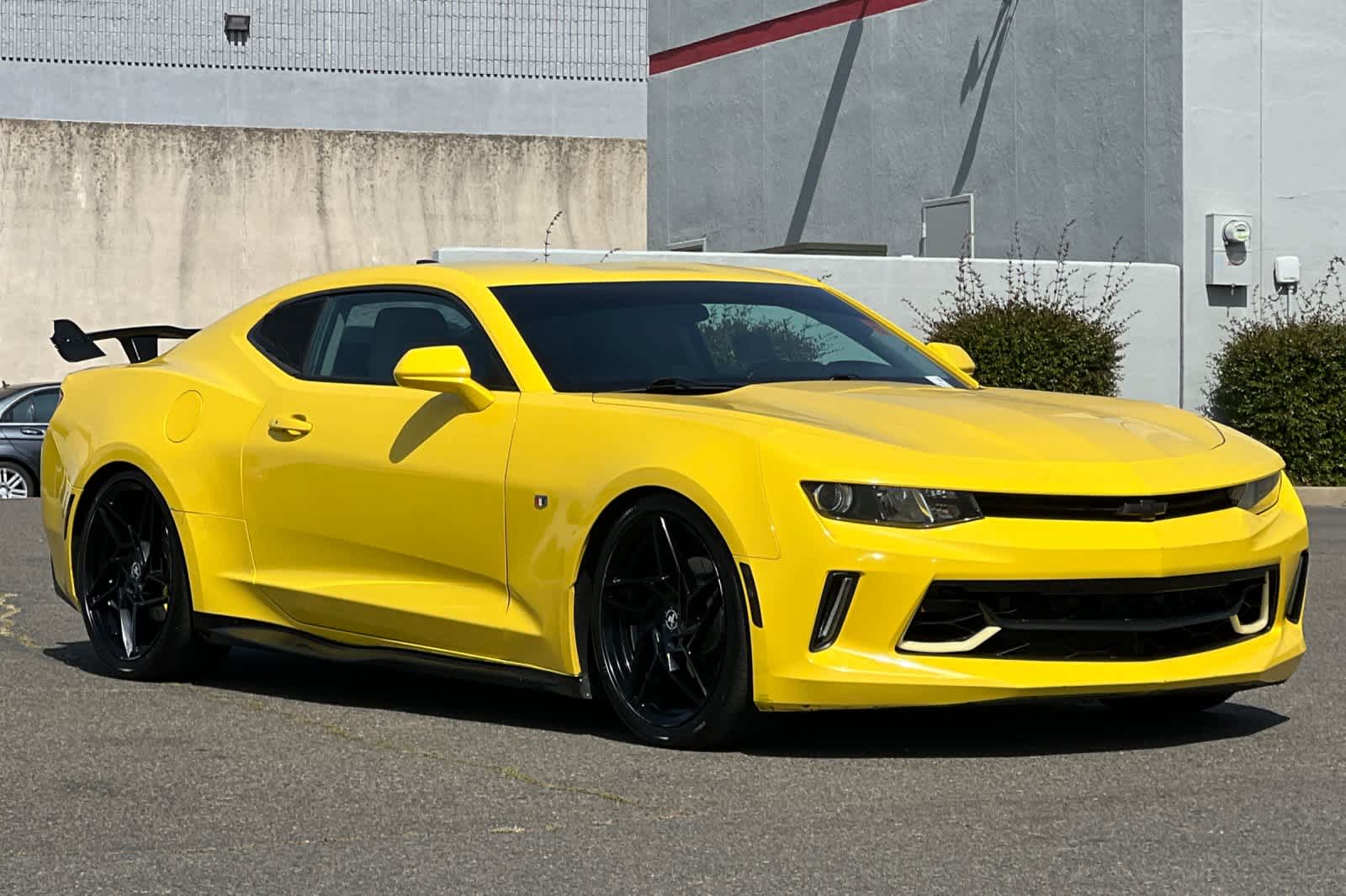 Thumbnail: 2017 Chevrolet Camaro - 5