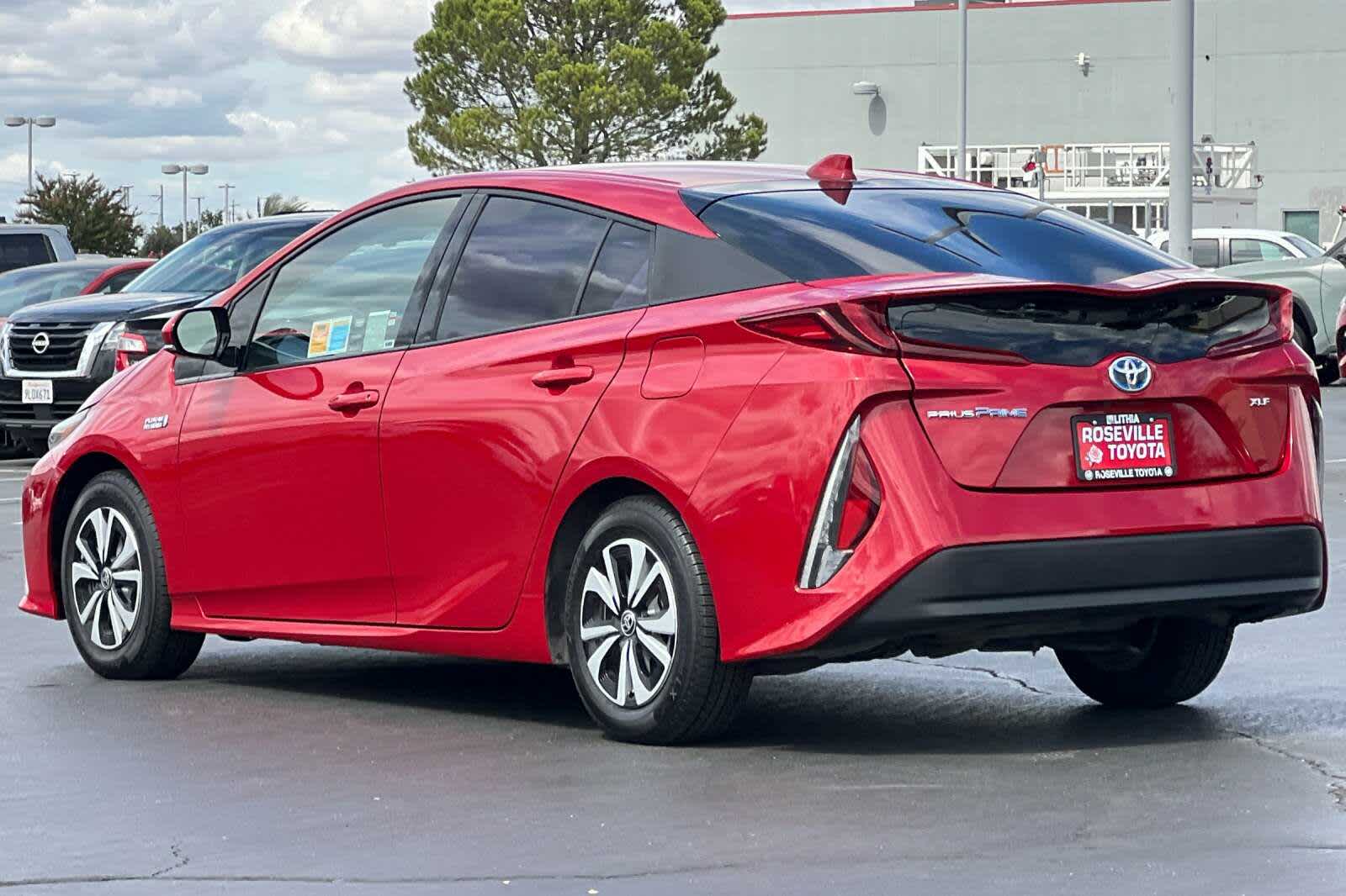 Thumbnail: 2020 Toyota Prius Prime - 7