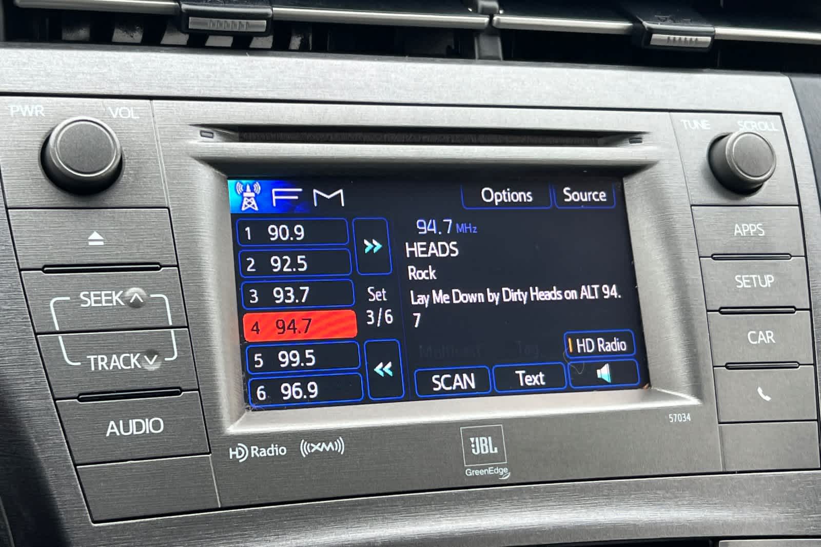 Thumbnail: 2013 Toyota Prius - 20