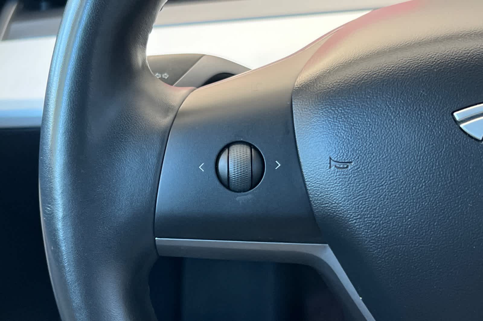 Thumbnail: 2019 Tesla Model 3 - 25