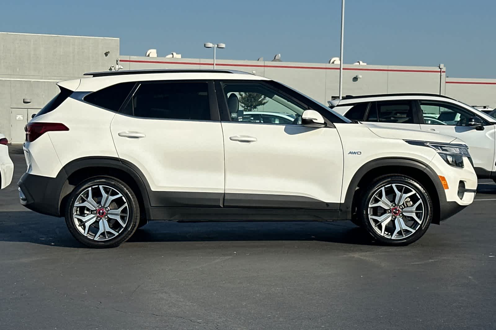 Thumbnail: 2021 Kia Seltos - 6