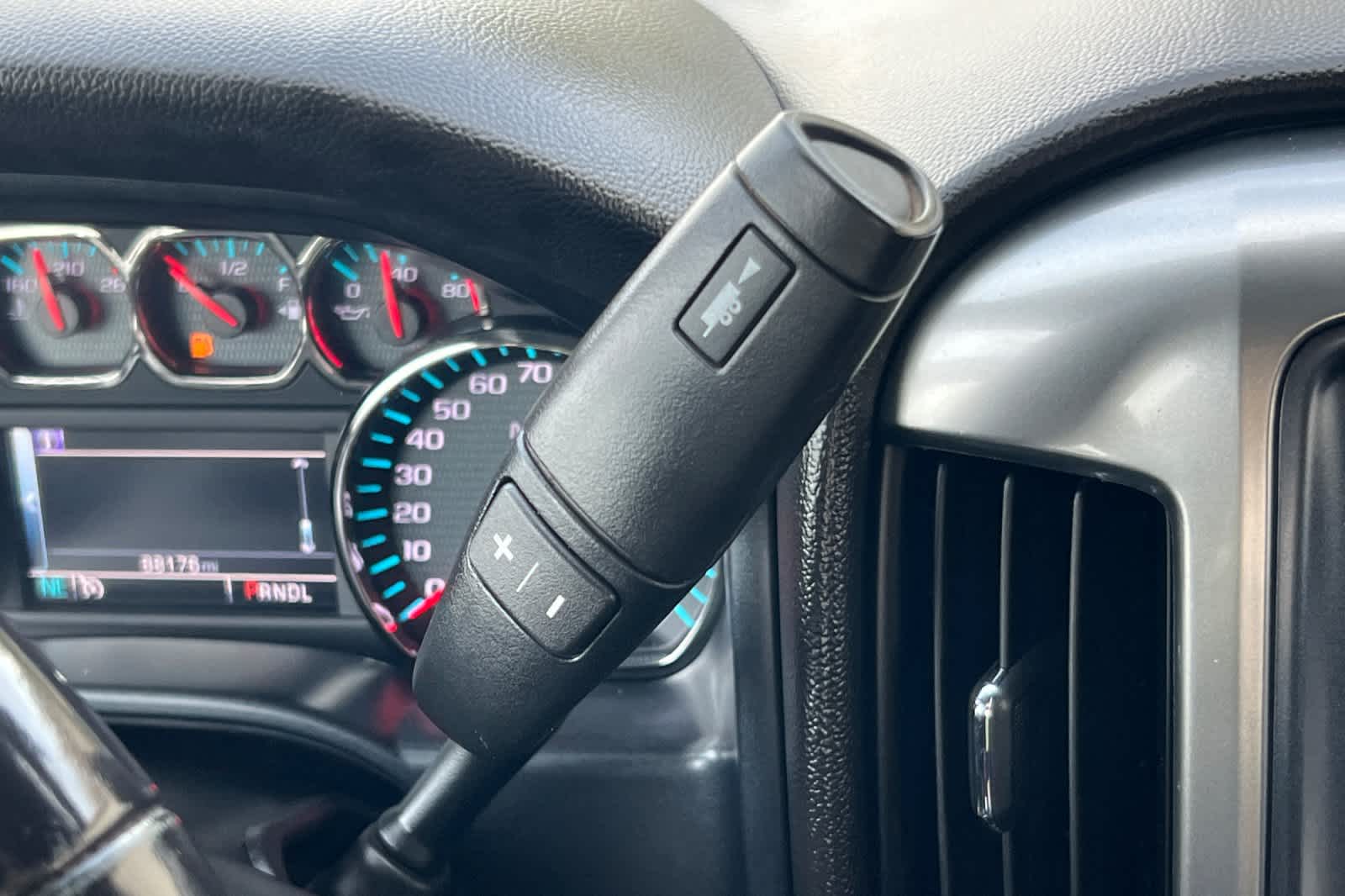 Thumbnail: 2018 Chevrolet Silverado 1500 - 21