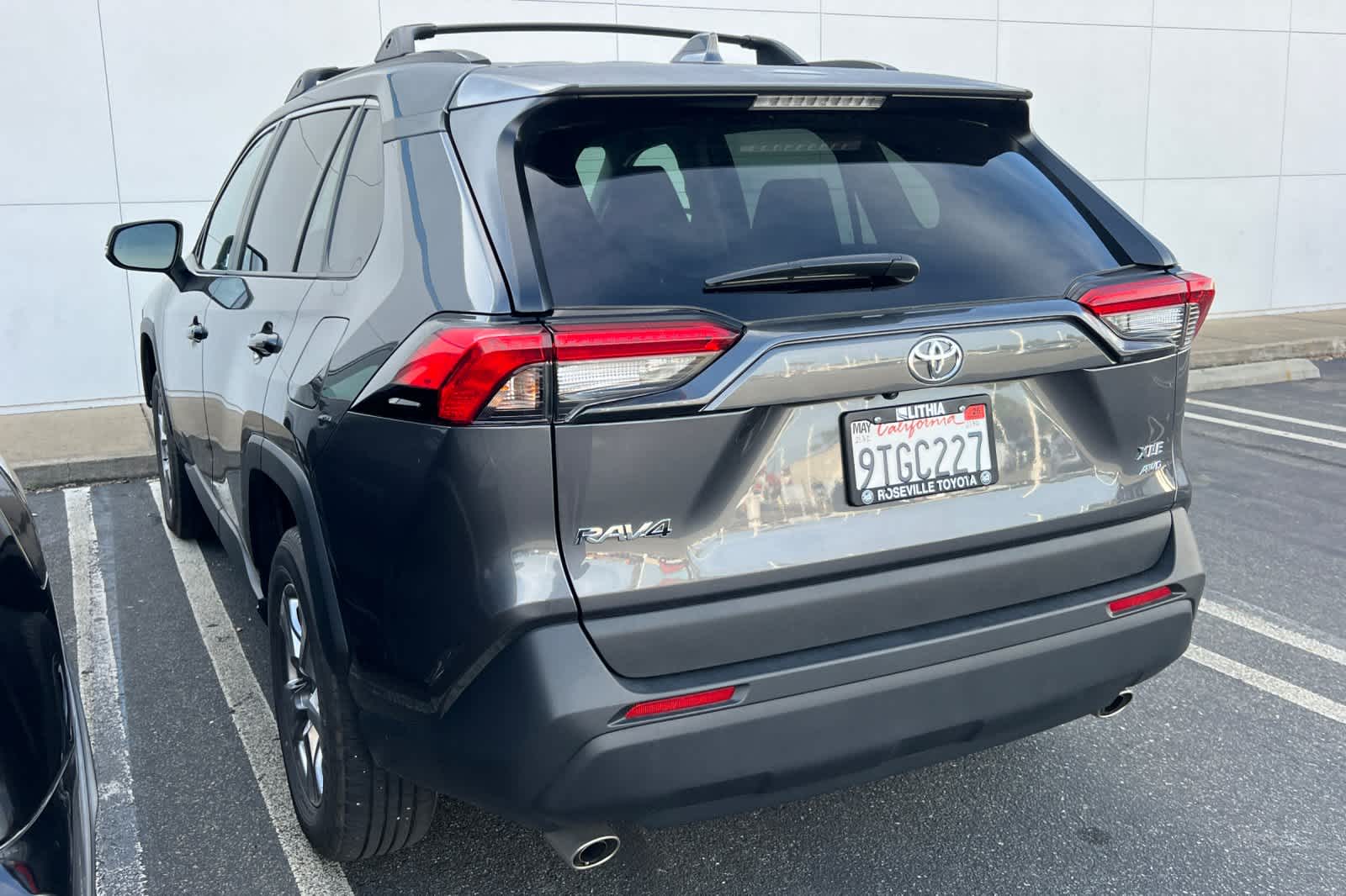 Thumbnail: 2025 Toyota RAV4 - 6