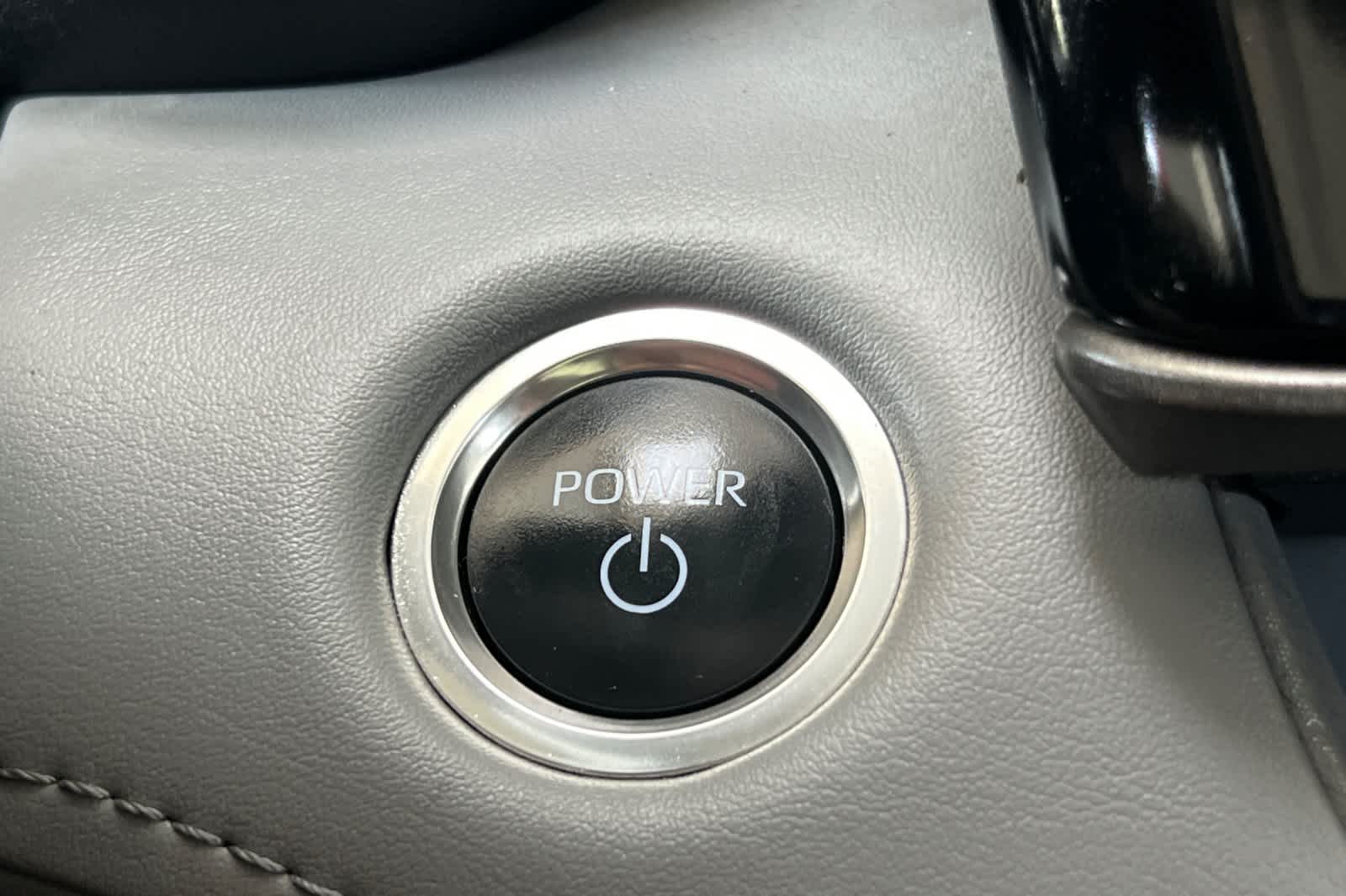 Thumbnail: 2024 Toyota Highlander - 25