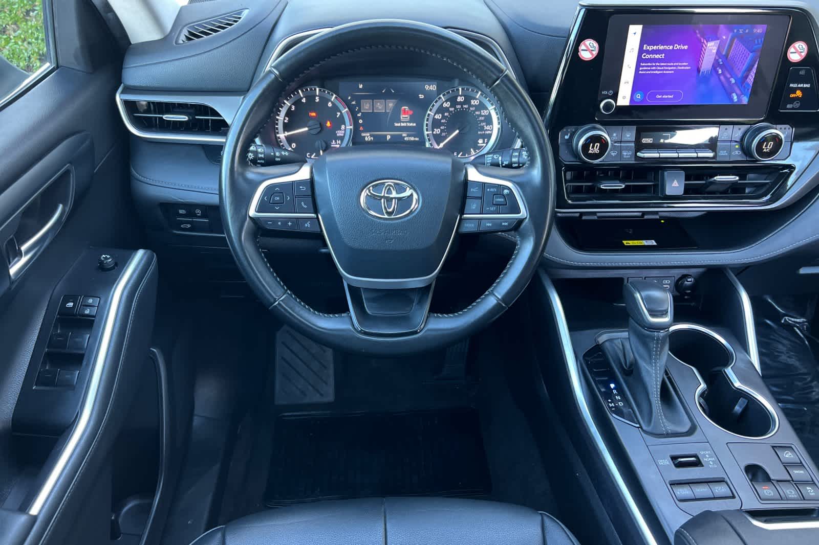 Thumbnail: 2023 Toyota Highlander - 15