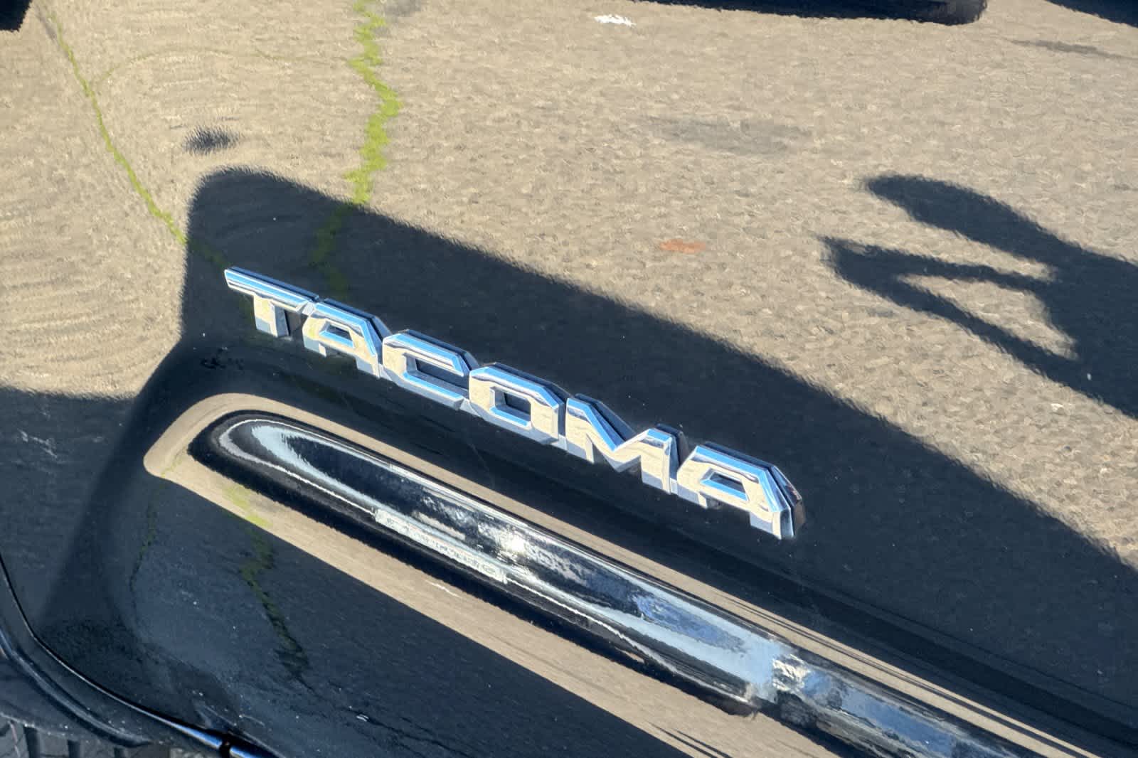 Thumbnail: 2022 Toyota Tacoma - 29