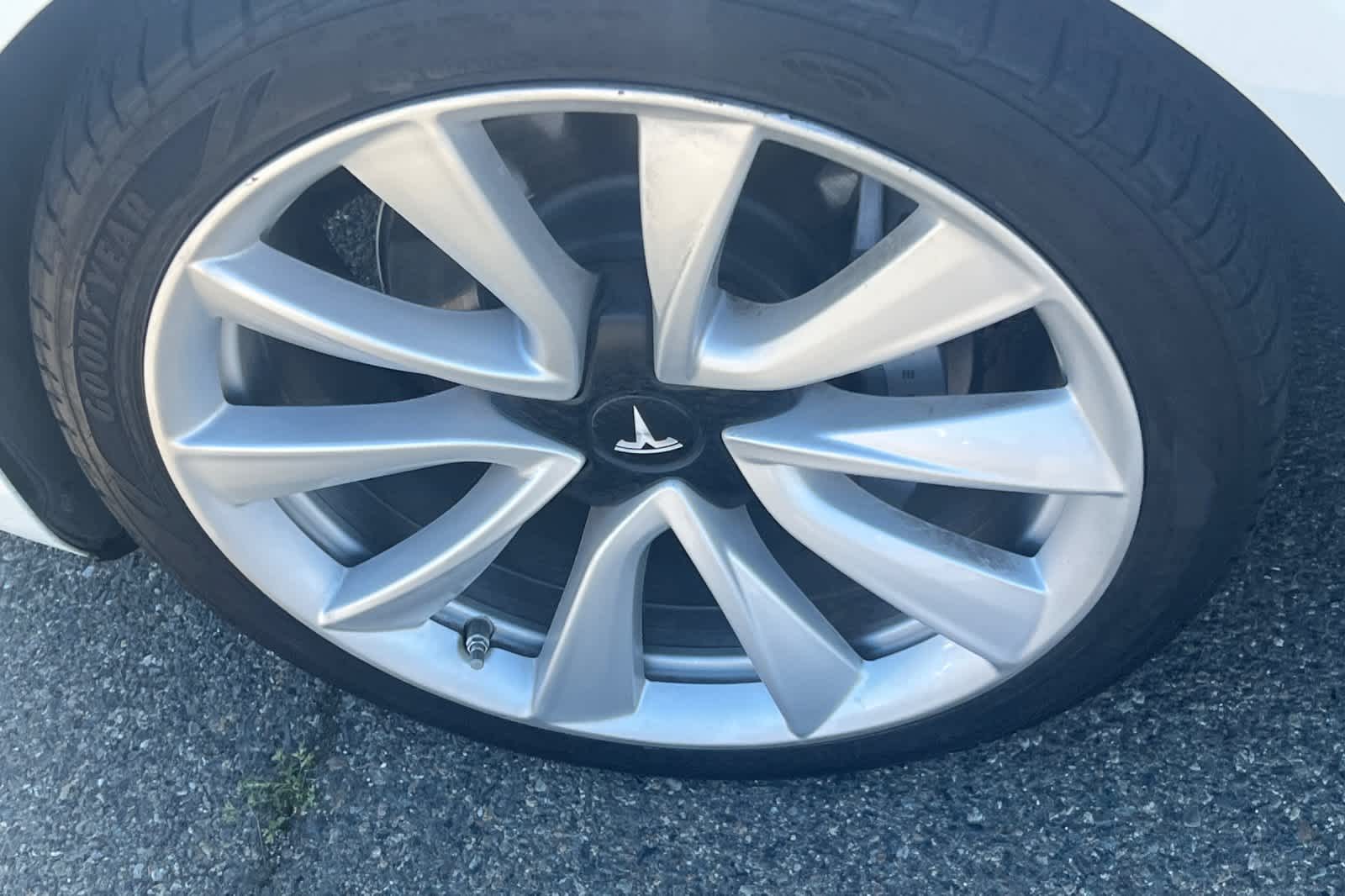 Thumbnail: 2018 Tesla Model 3 - 10