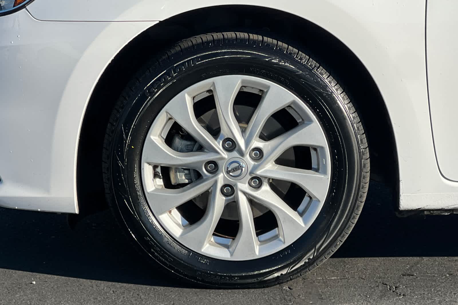 Thumbnail: 2019 Nissan Sentra - 27