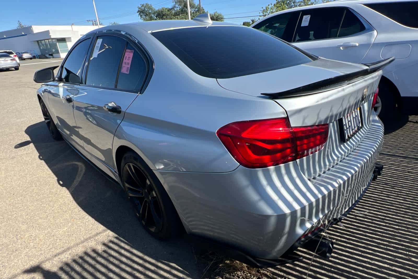 Thumbnail: 2017 BMW 3 Series - 6