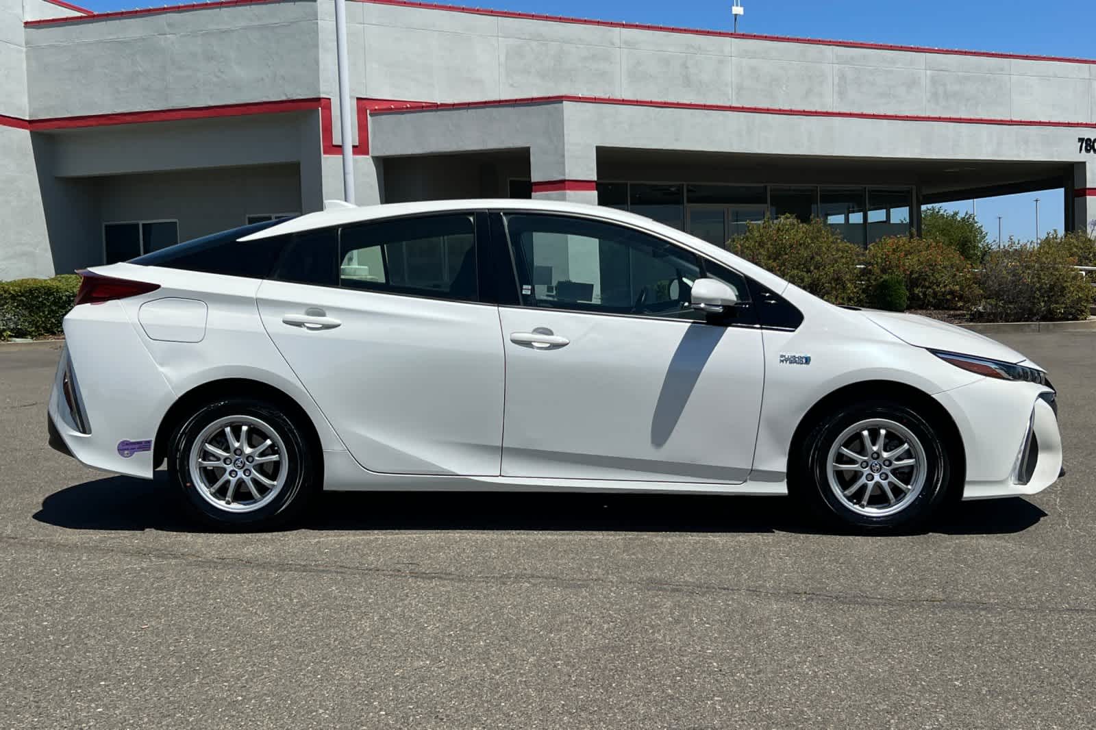 Thumbnail: 2018 Toyota Prius Prime - 6
