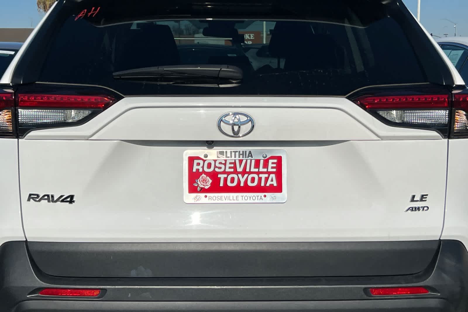 Thumbnail: 2024 Toyota RAV4 - 15