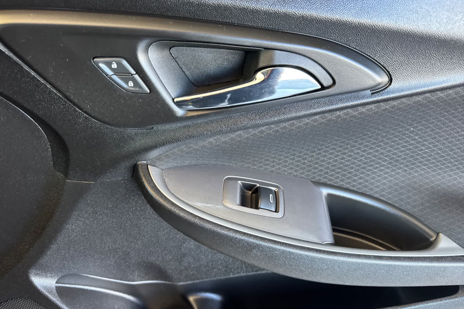 Thumbnail: 2023 Chevrolet Malibu - 18