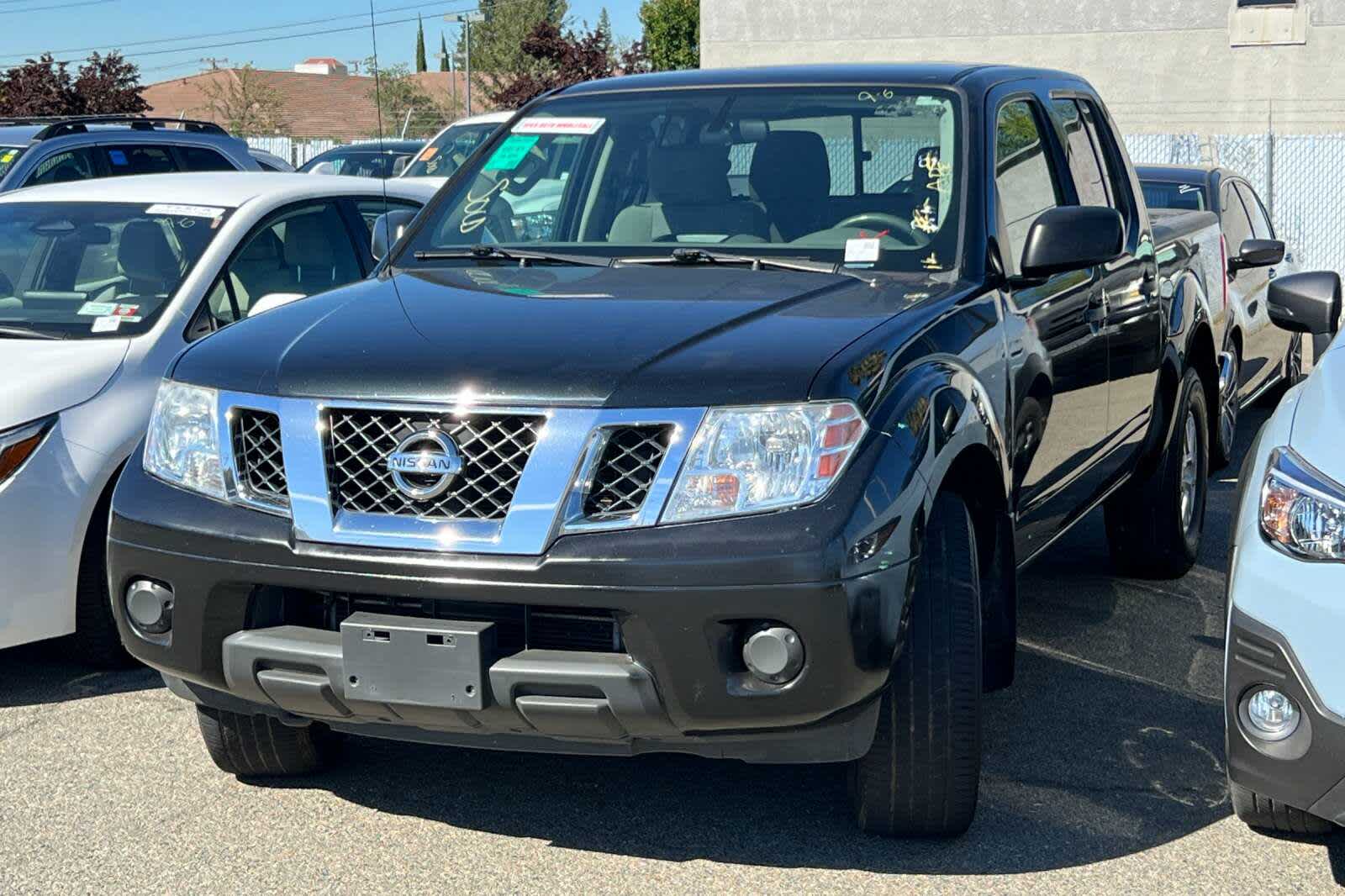 2019 Nissan Frontier SV 2