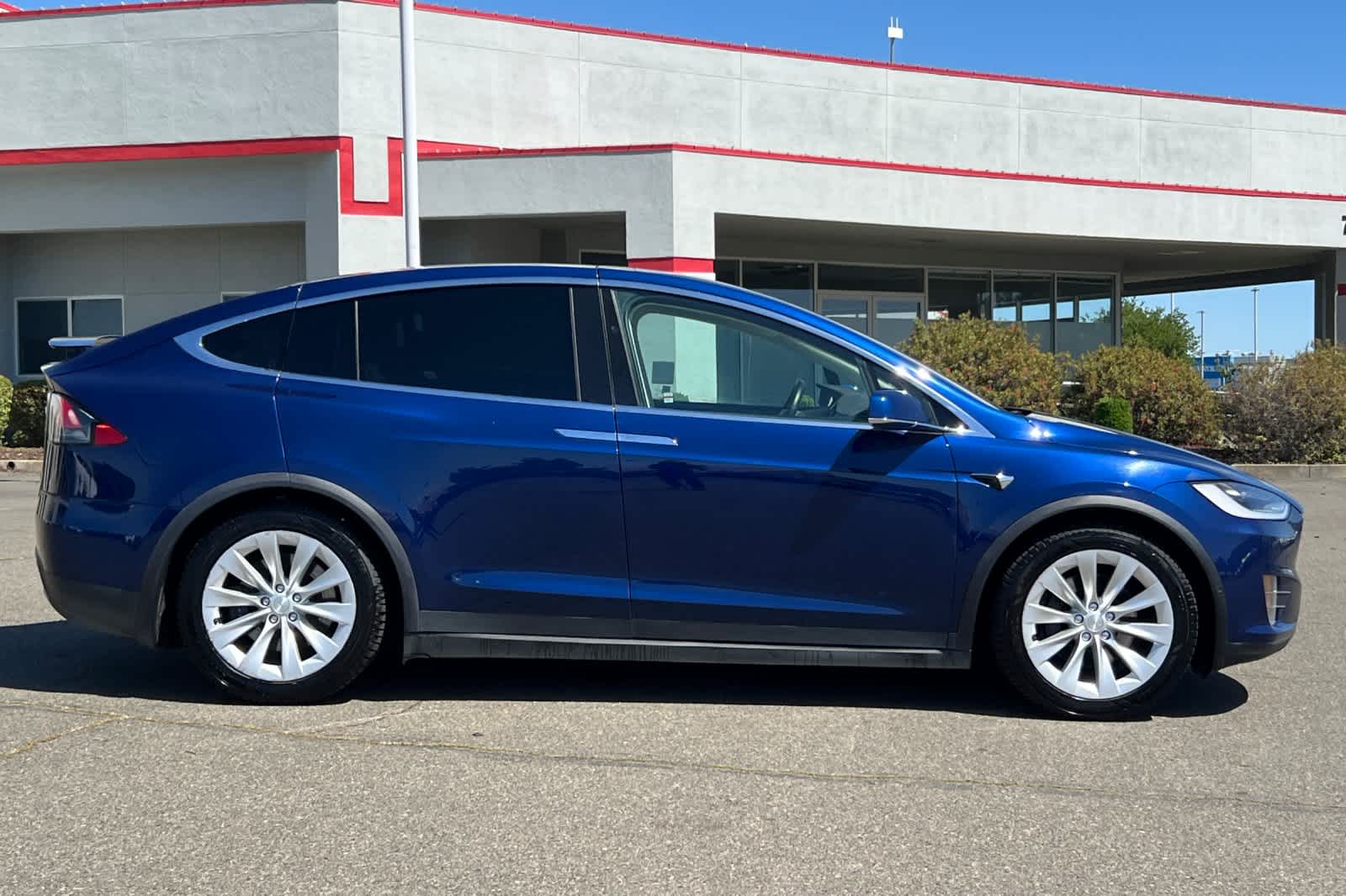 Thumbnail: 2017 Tesla Model X - 6