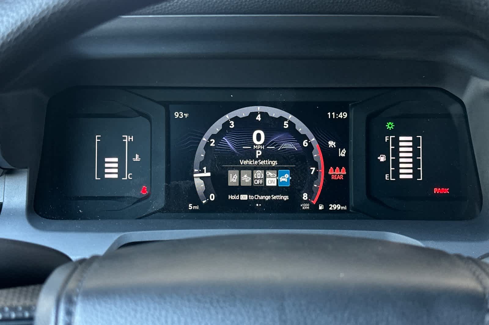 2025 Toyota Tacoma SR 27