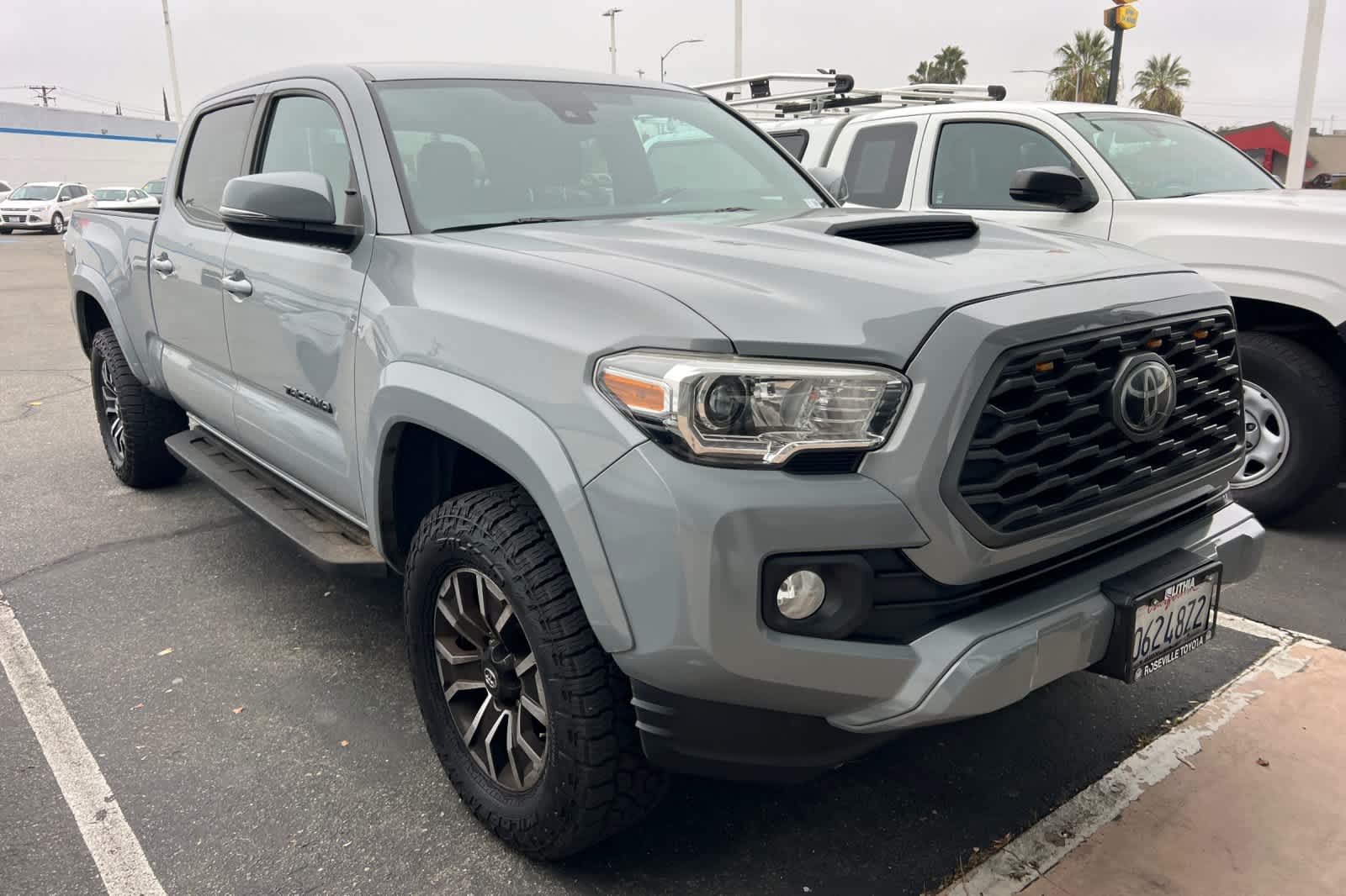 Thumbnail: 2020 Toyota Tacoma - 3