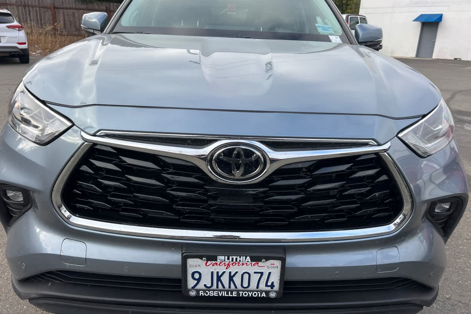 Thumbnail: 2023 Toyota Highlander - 20