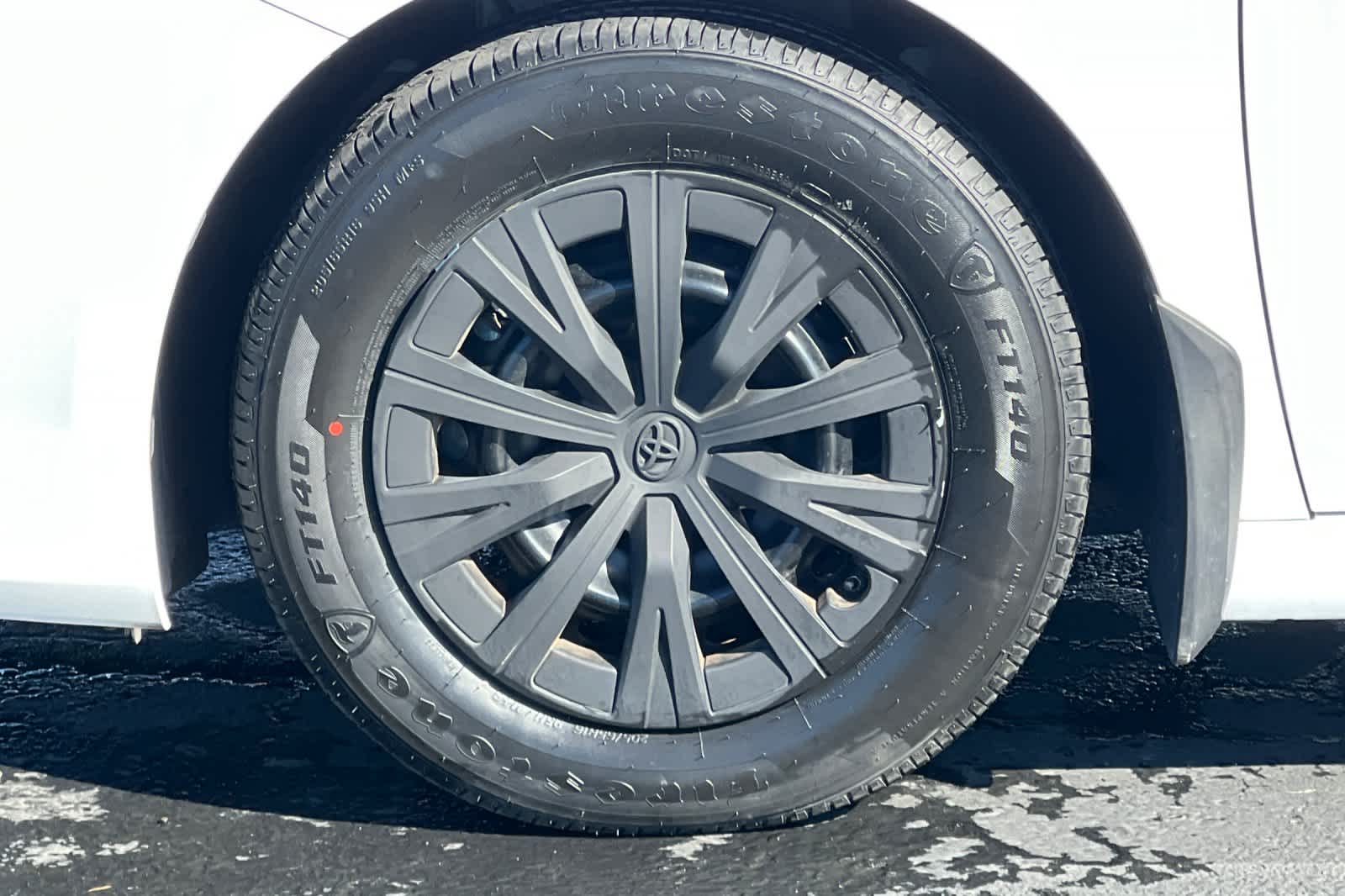 Thumbnail: 2023 Toyota Camry - 27