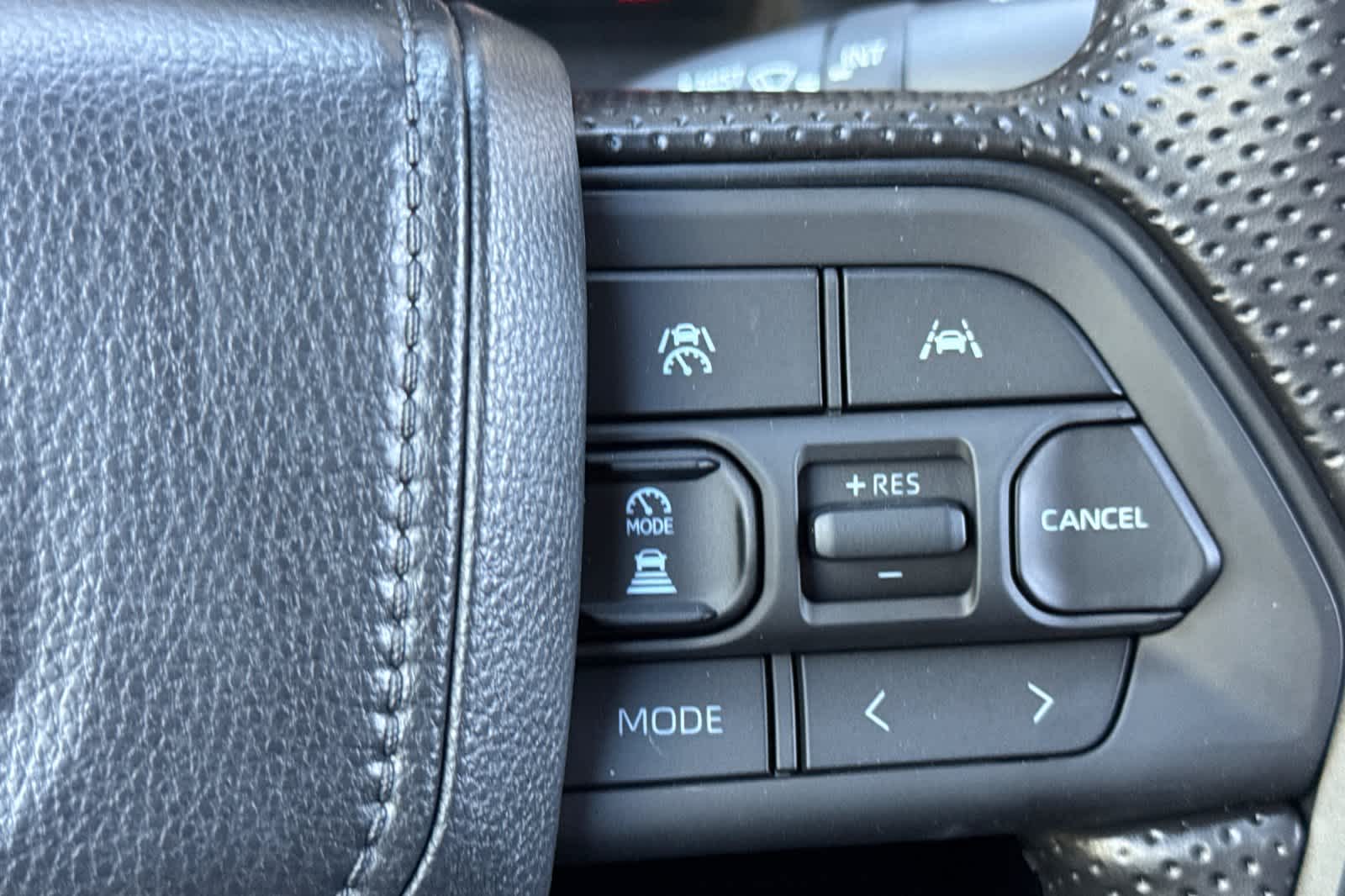 Thumbnail: 2025 Toyota Tacoma - 25