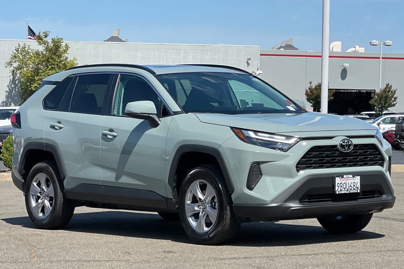 Thumbnail: 2022 Toyota RAV4 - 5